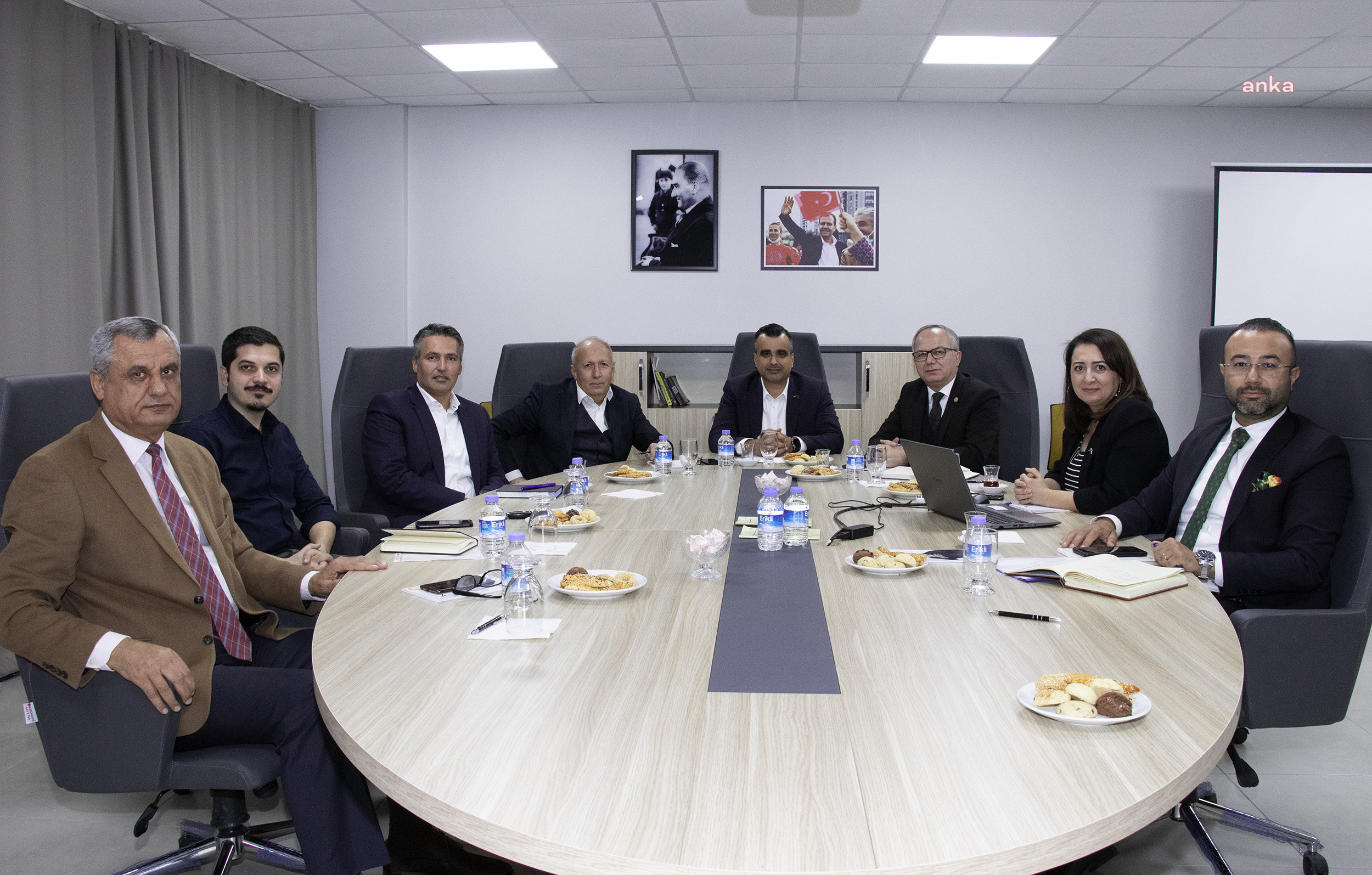 3 BÜYÜKŞEHİR’İN DAİRE BAŞKANLARI MERSİN’DE EĞİTİMİ KONUŞTU