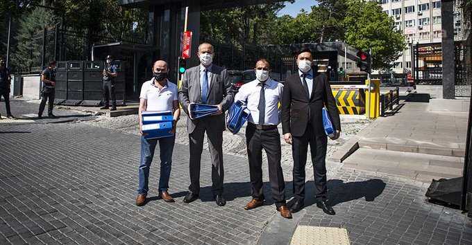 ÖZTÜRK YILMAZ’IN PARTİSİ İÇİN BAKANLIĞA BAŞVURU YAPILDI