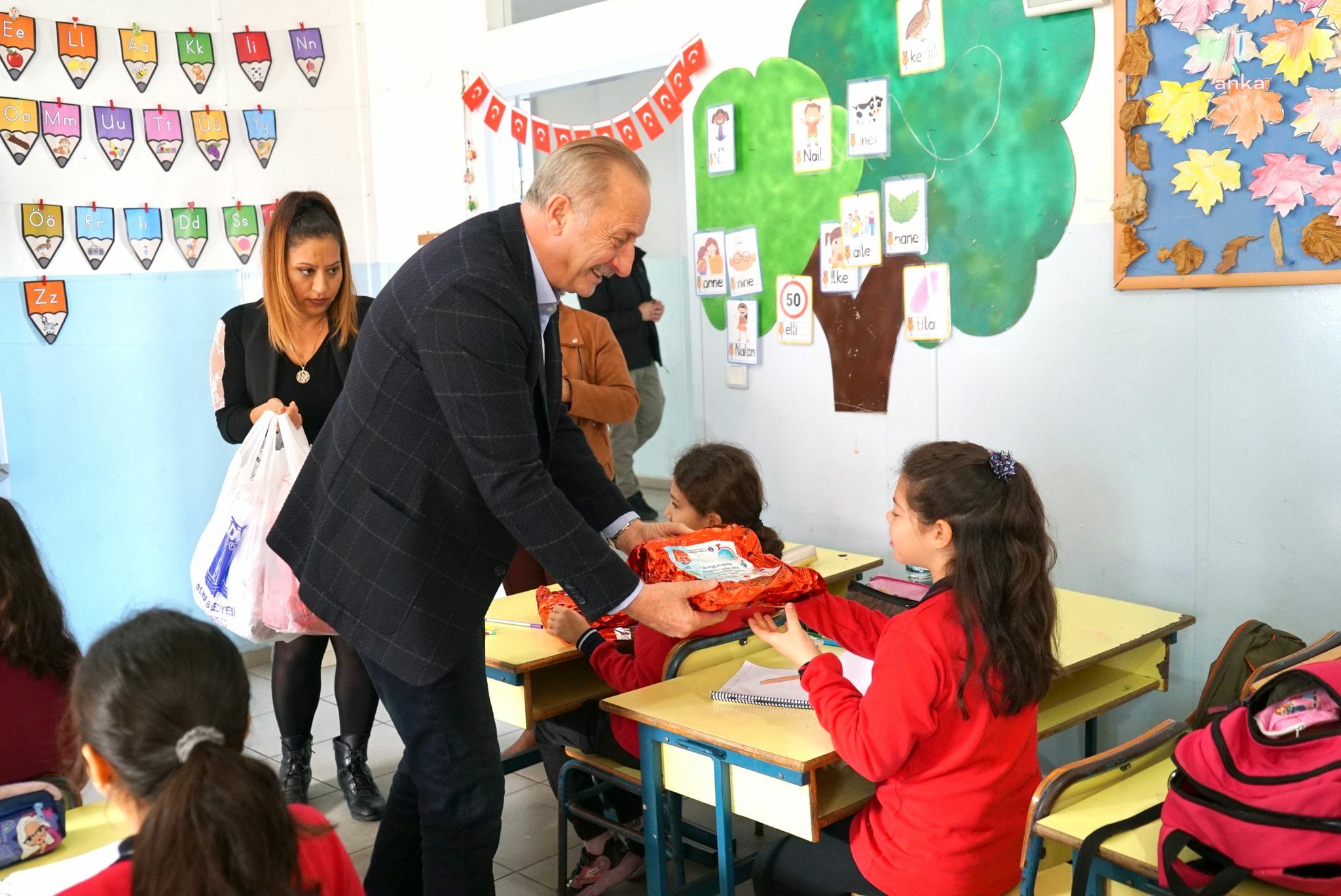 DİDİM BELEDİYE BAŞKANI ATABAY, ÖĞRENCİNİN RİCASINI KIRMADI