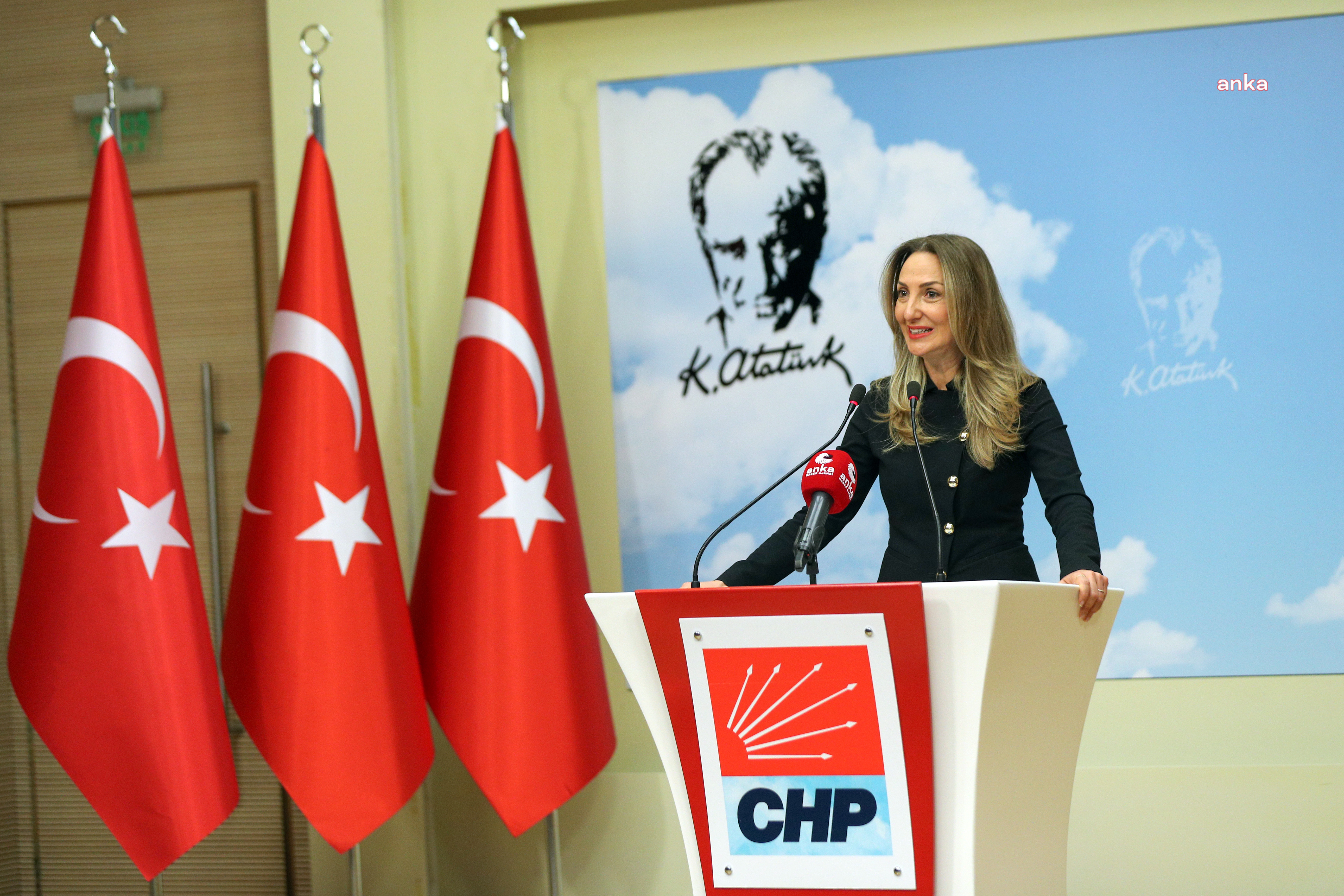 AYLİN NAZLIAKA: 16 MİLYON İSTANBULLUNUN İRADESİ GASP EDİLMEYE ÇALIŞILIYOR