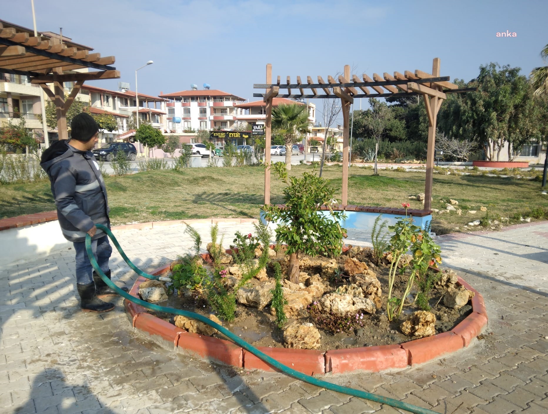 SAMANDAĞ’DA PEYZAJ ÇALIŞMALARI SÜRÜYOR