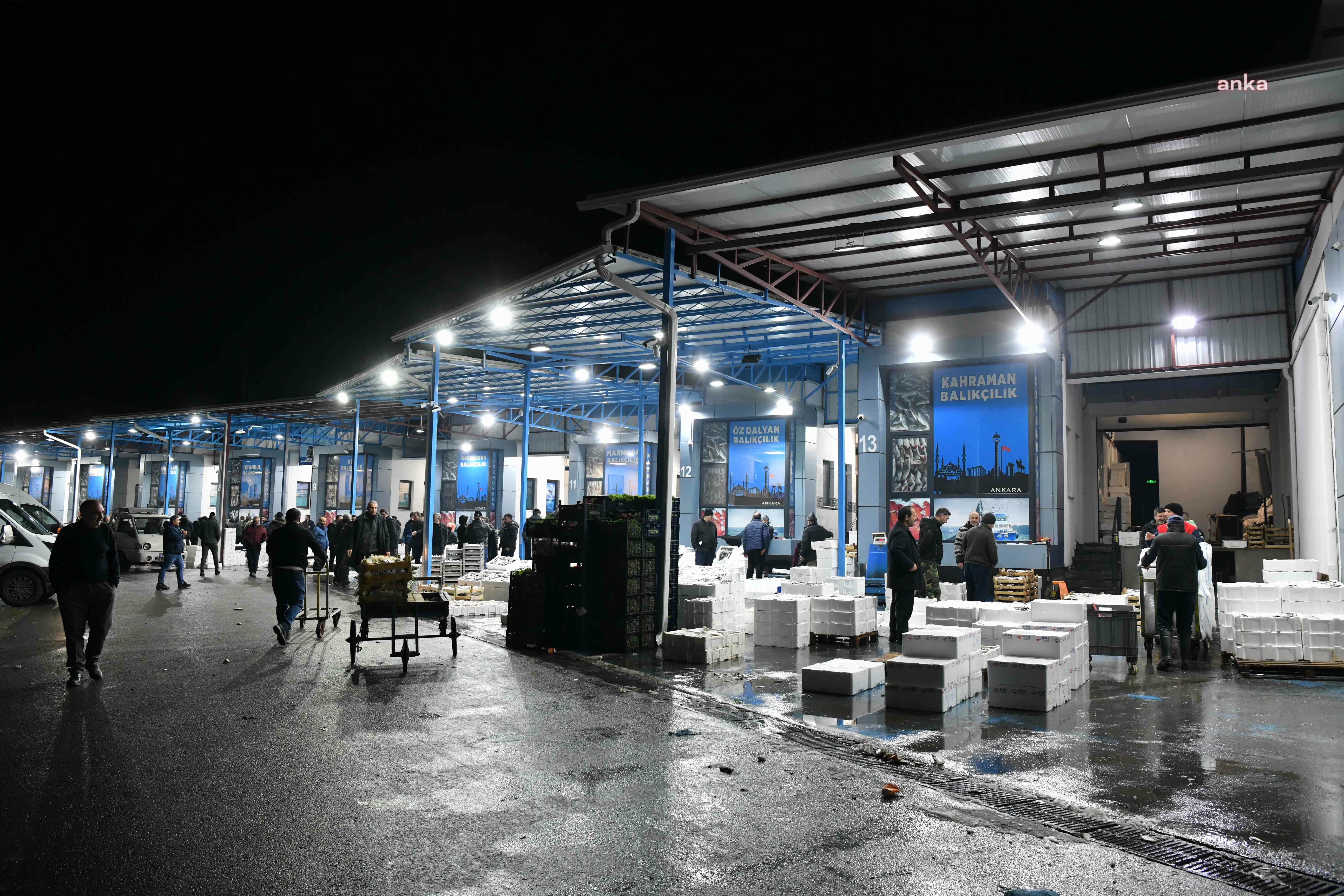 ABB’NİN YENİLEDİĞİ BALIK HALİ, BAŞKENTLİLERE HİZMET VERMEYE DEVAM EDİYOR