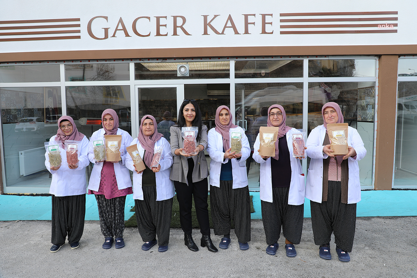 DEVELİ KADIN GİRİŞİMİ ÜRETİM VE İŞLETME KOOPERATİFİ’NDE ÜRETİM BAŞLADI