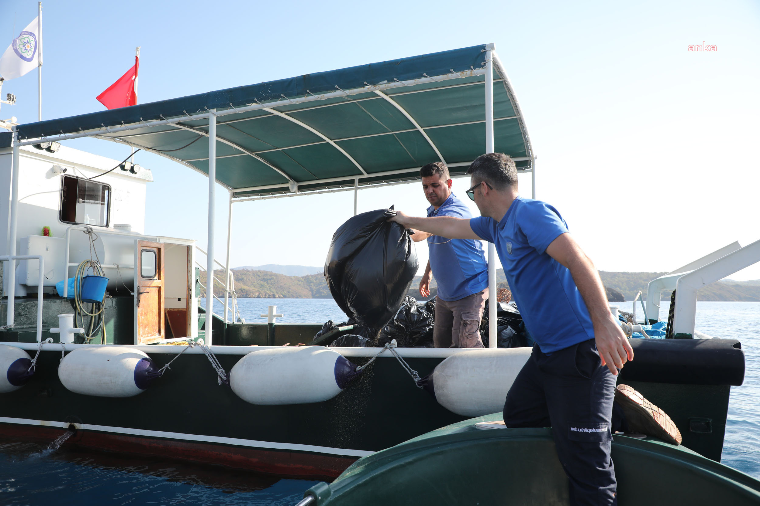 MUĞLA BÜYÜKŞEHİR, GÖCEK VE DALAMAN KOYLARINI KORUYOR