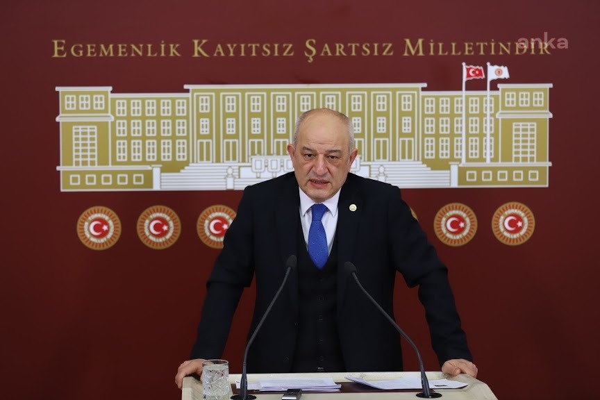 CHP’Lİ KASAP: İĞDEKÖY ARSENİKLİ SU İÇMEYE MAHKUM EDİLİYOR