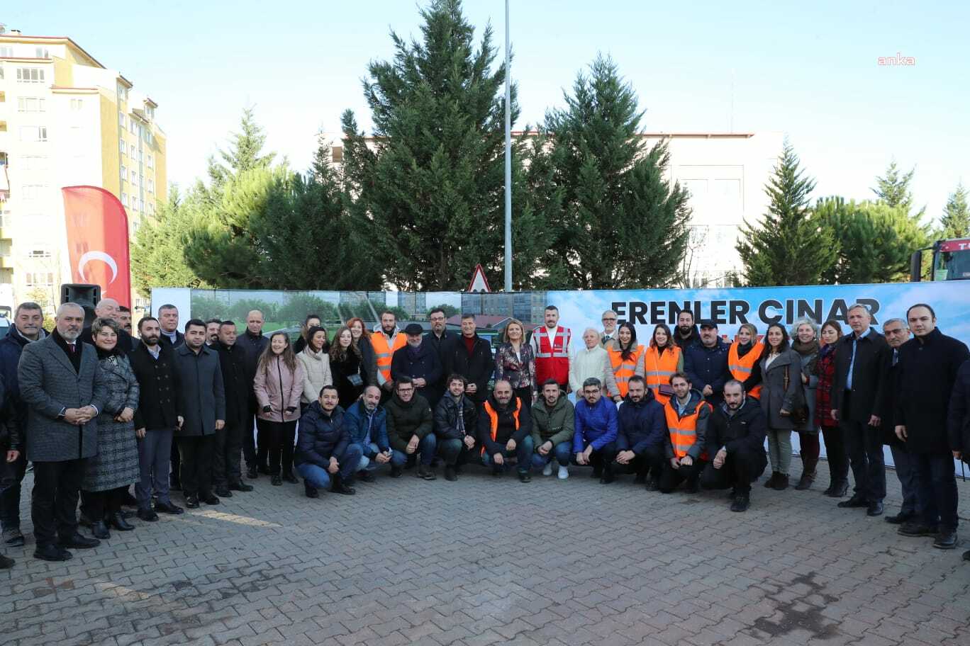 İZMİT BELEDİYE BAŞKANI HÜRRİYET, 4. ÇINAR ÇOCUK EVİ’NİN TEMELİNİ ERENLER’DE ATTI