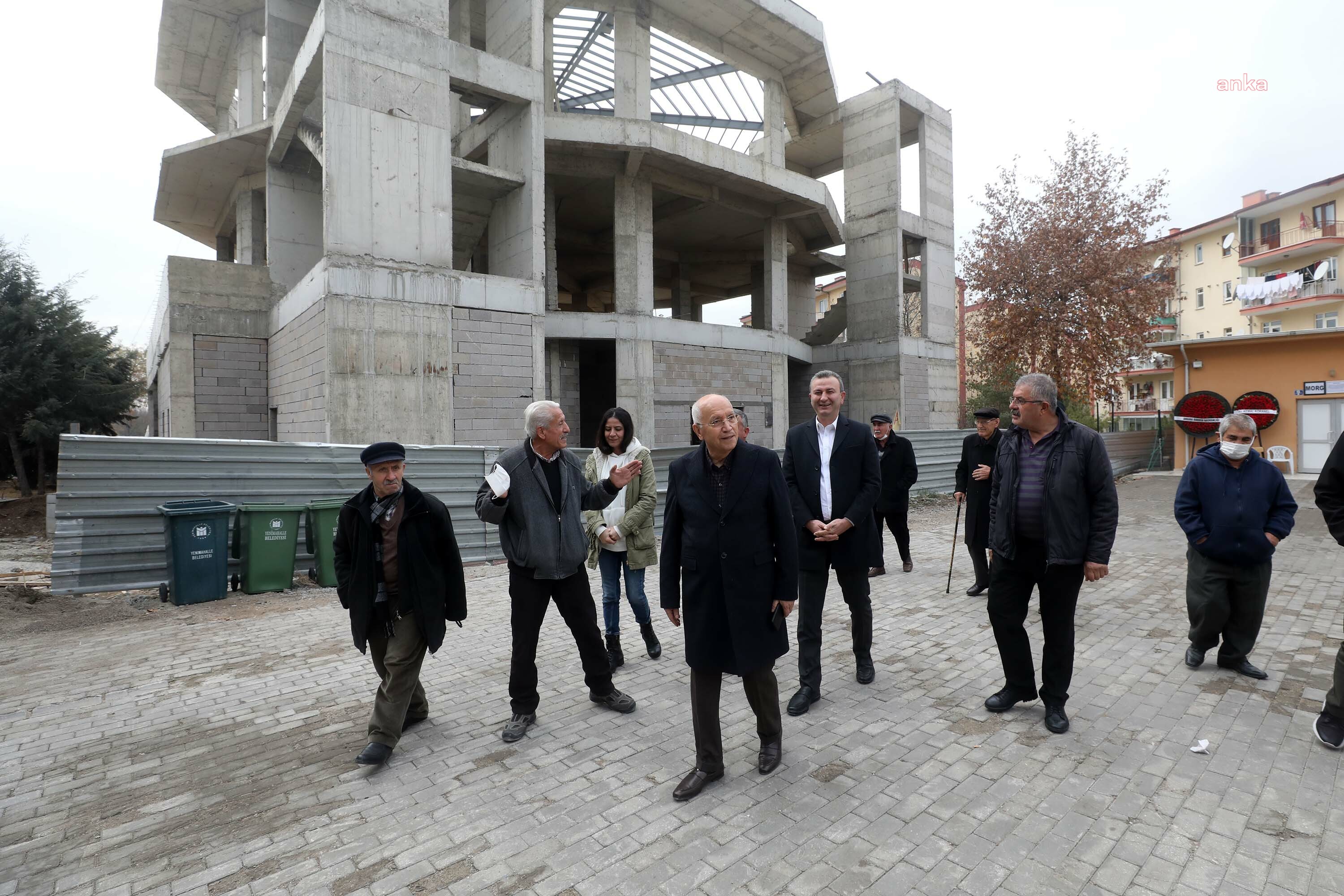 YENİMAHALLE BELEDİYE BAŞKANI YAŞAR, CAMİ VE CEMEVİ İNŞAATLARINI DENETLEDİ