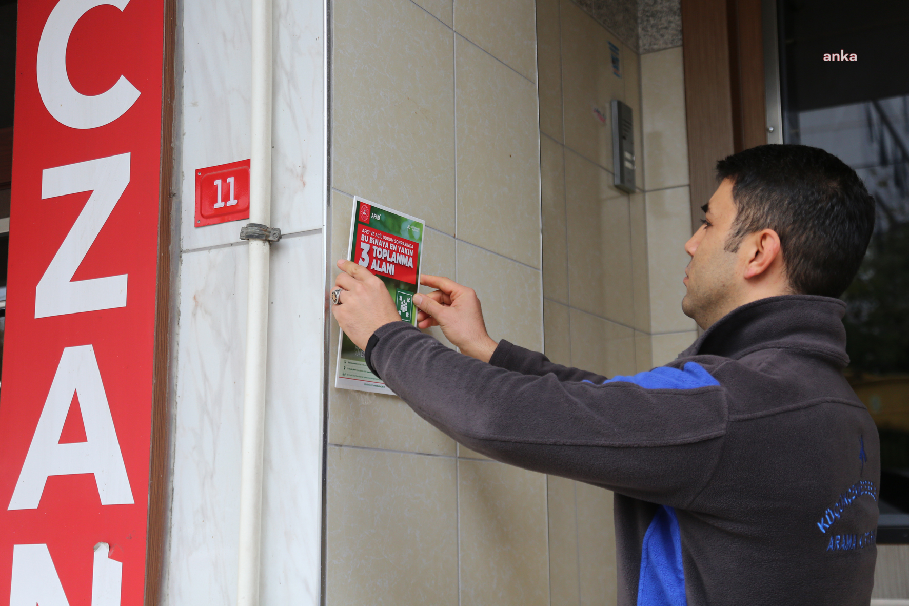 KÜÇÜKÇEKMECE’DE 41 BİN BİNAYA, ALTERNATİF ACİL TOPLANMA ALANI ETİKETİ