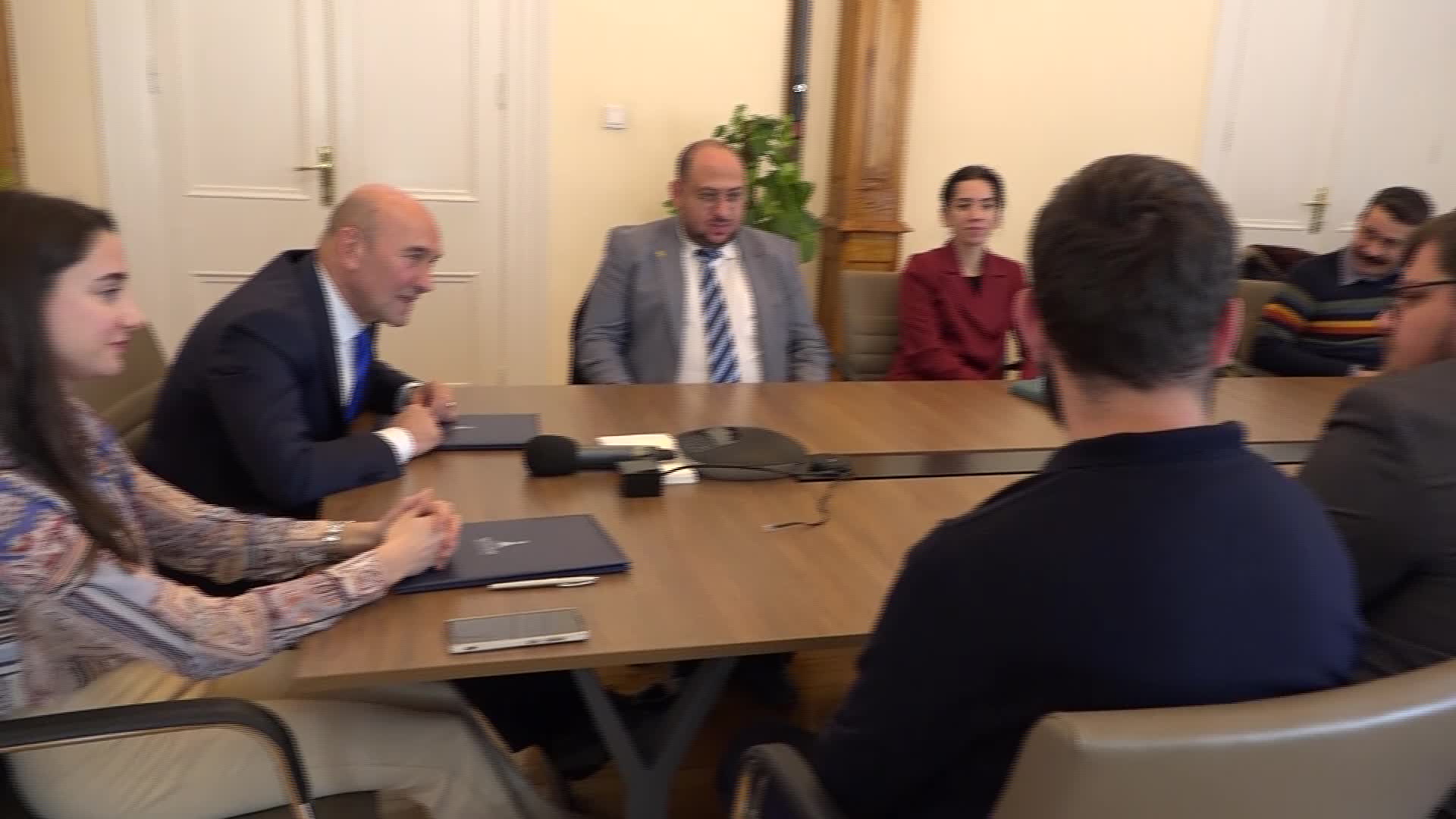 TUNÇ SOYER, GENÇLİK ÖRGÜTLERİ FORUMU DERNEĞİ İLE PROTOKOL İMZALADI