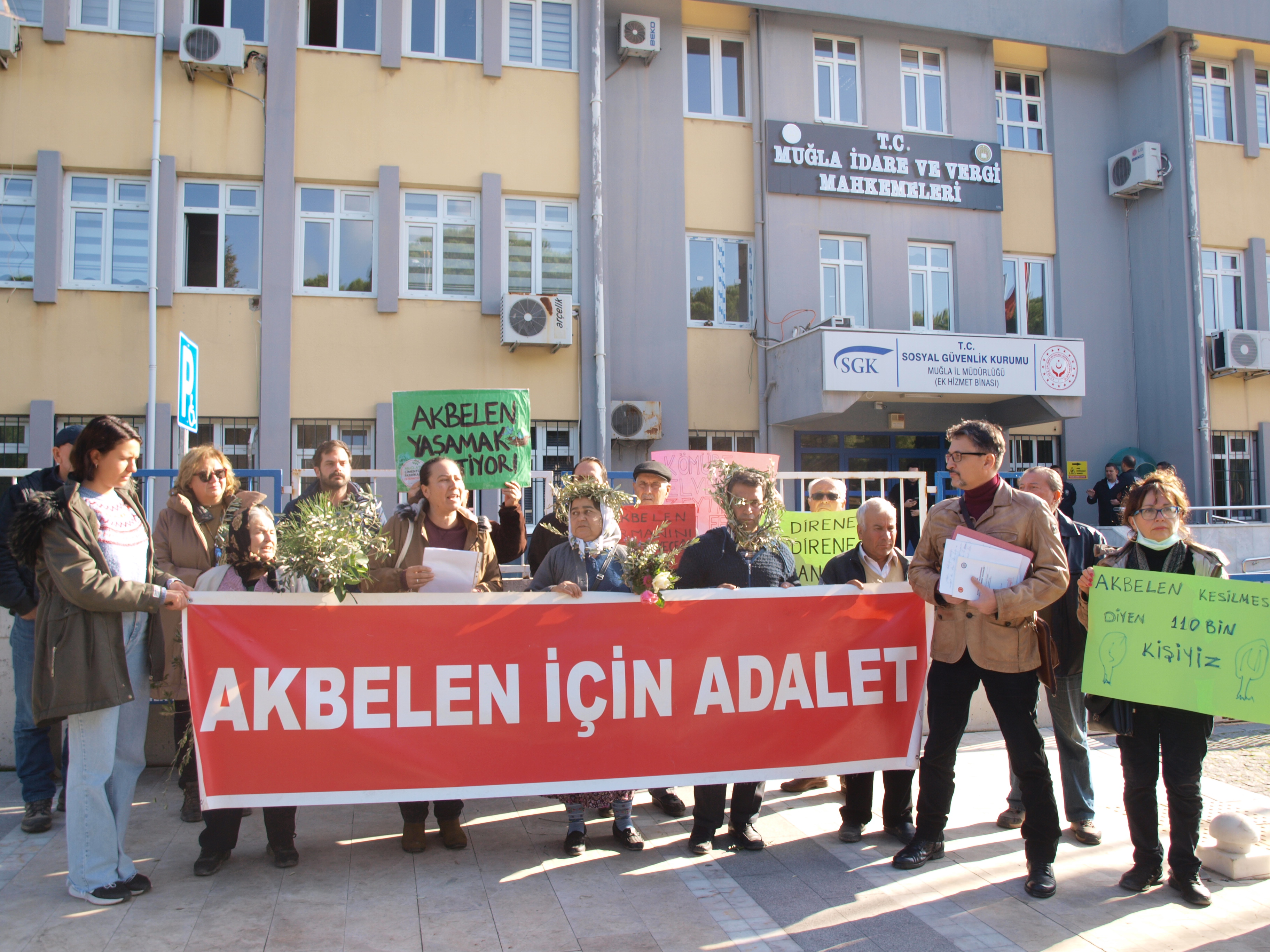 İKİZKÖYLÜLERİN AKBELEN ORMANI DAVASINDA ‘YÜRÜTMENİN DURDURULMASI’ KARARININ KALDIRILMASINA YAPTIKLARI İTİRAZ REDDEDİLDİ