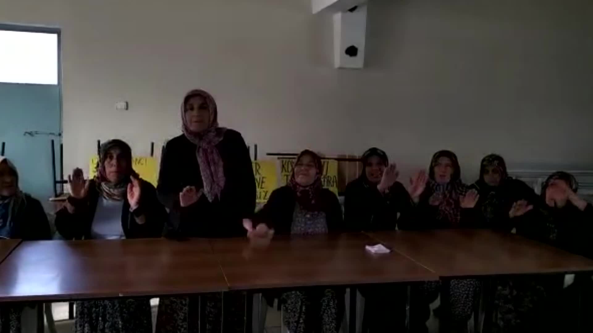 AMASYA ÇAMBÜKÜ'NDE MERA ALANLARI ELLERİNDEN ALINAN KADINLAR: "BU KADINLAR NEDEN DİRENİYOR, NEDEN AĞLIYOR DİYE GELİP BİZE SORMUYORLAR"