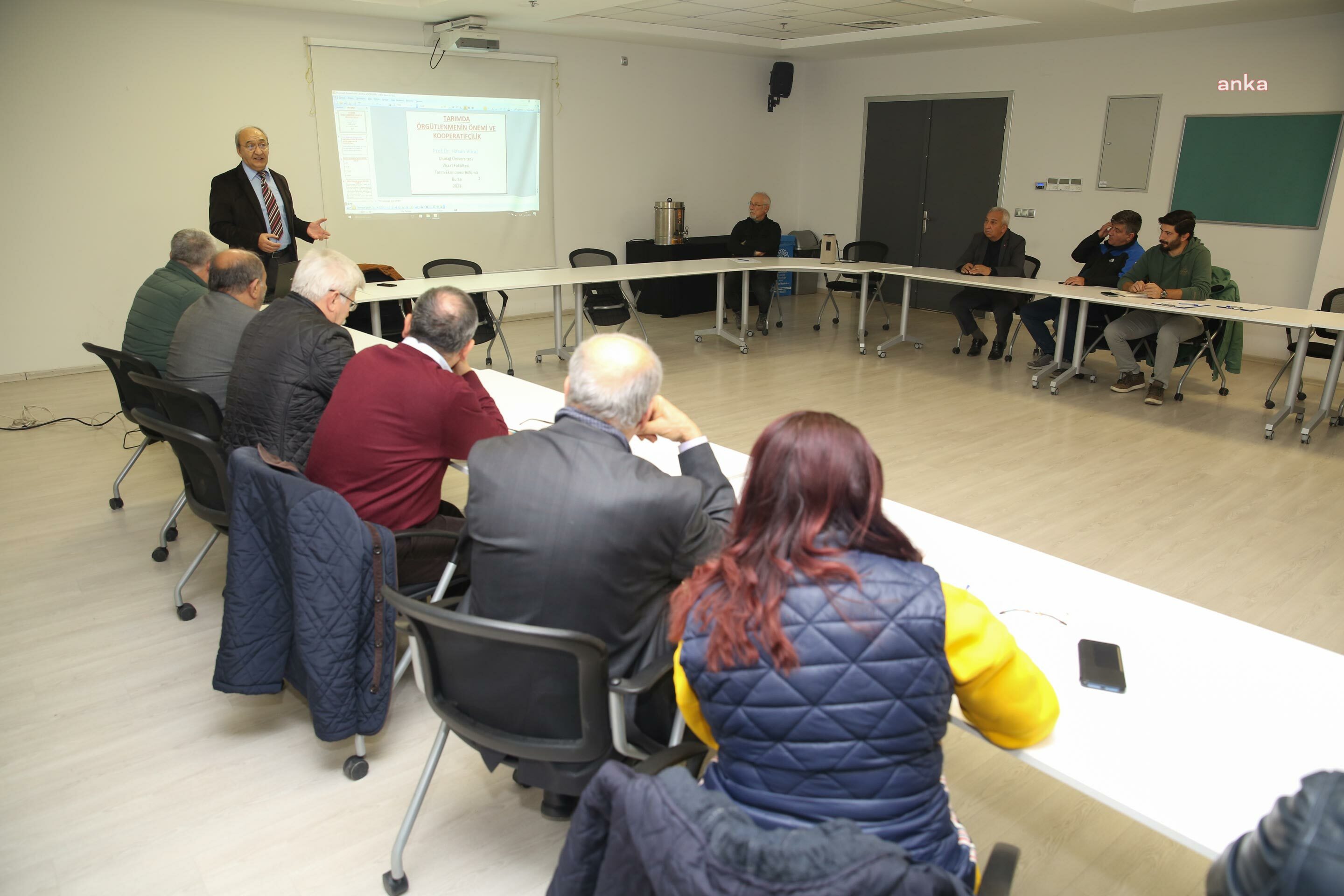 NİLÜFERLİ ÇİFTÇİYE ‘KOOPERATİFÇİLİK VE TARIMDA ÖRGÜTLENME’ EĞİTİMİ