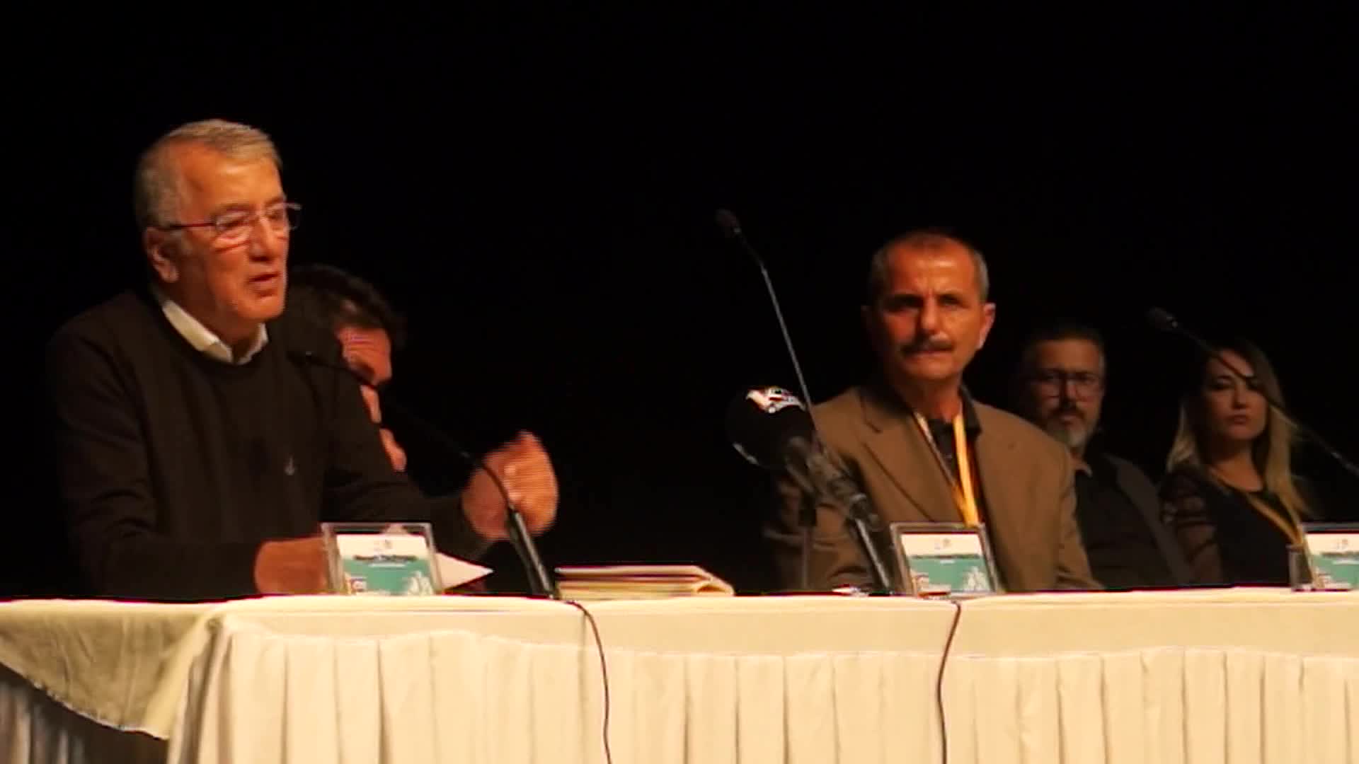 MEZİTLİ'DE SİTE YÖNETİCİLERİ SİTE DEMOKRASİSİNİ KONUŞTU