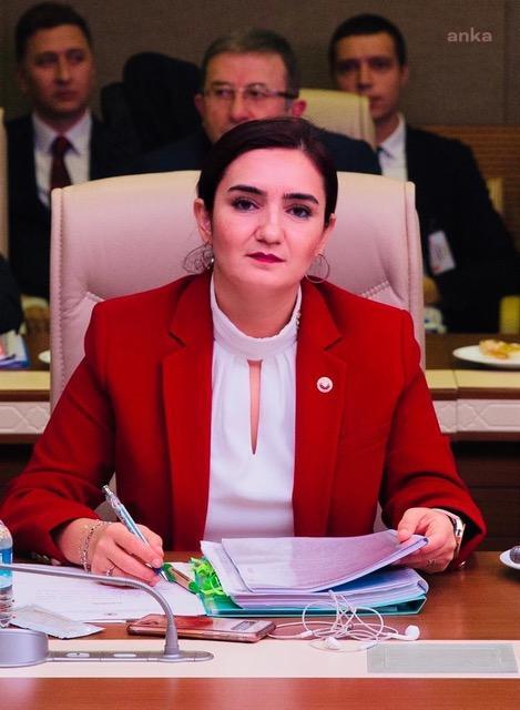 ZİYA SELÇUK’TAN PİKTES ÖĞRETMENLERİNE KÖTÜ HABER