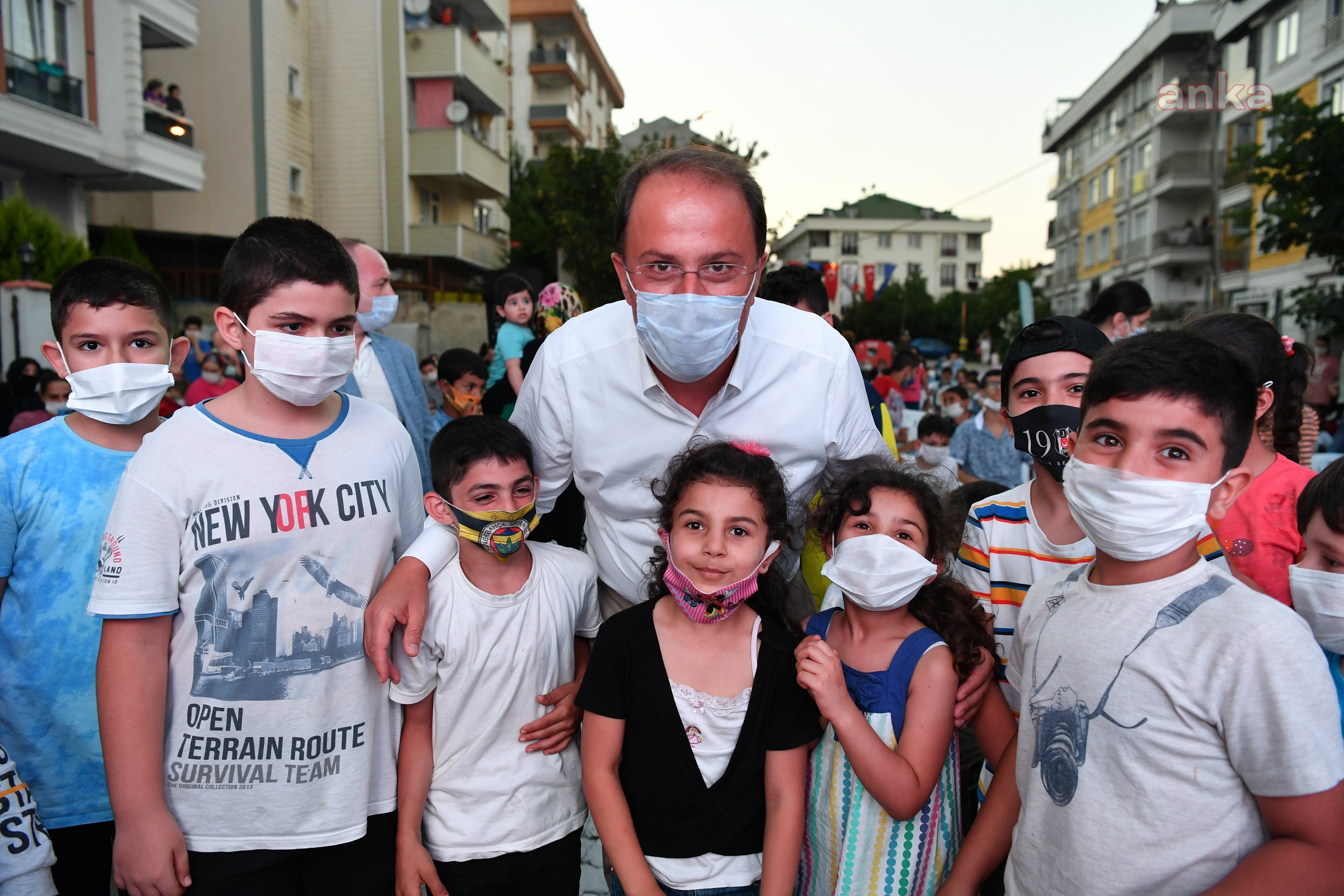 BEYLİKDÜZÜ BELEDİYE BAŞKANI ÇALIK, OYUN SOKAKLARI’NI ZİYARET ETTİ