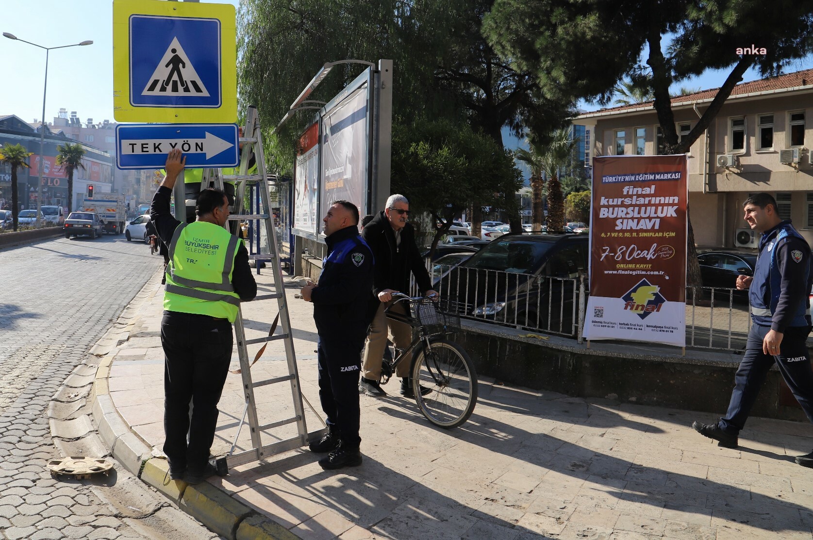 ÖDEMİŞ’TEKİ HÜRRİYET CADDESİ TEK YÖN OLDU