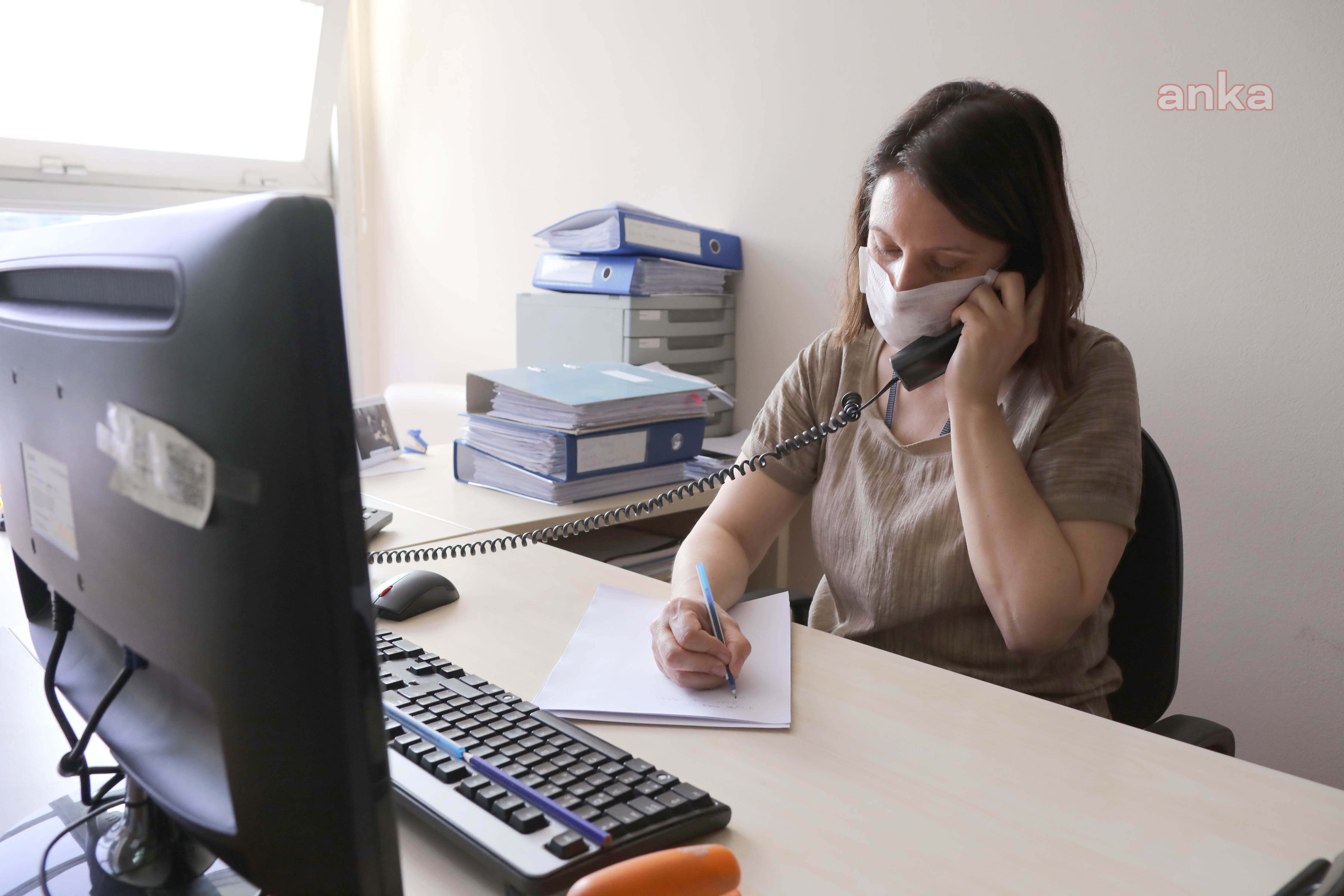 BAYRAKLI BELEDİYESİ, 4 AYDA 132 KİŞİYE TELEFONLA PSİKOLOJİK DESTEK VERDİ