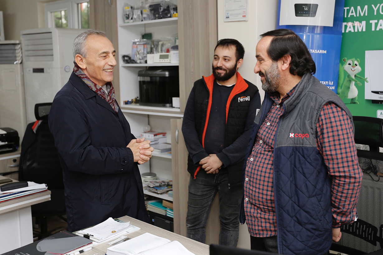 KÜÇÜKÇEKMECE BELEDİYESİ SAHA EKİBİ, 3 YILDA 120 BİN YURTTAŞA ULAŞTI
