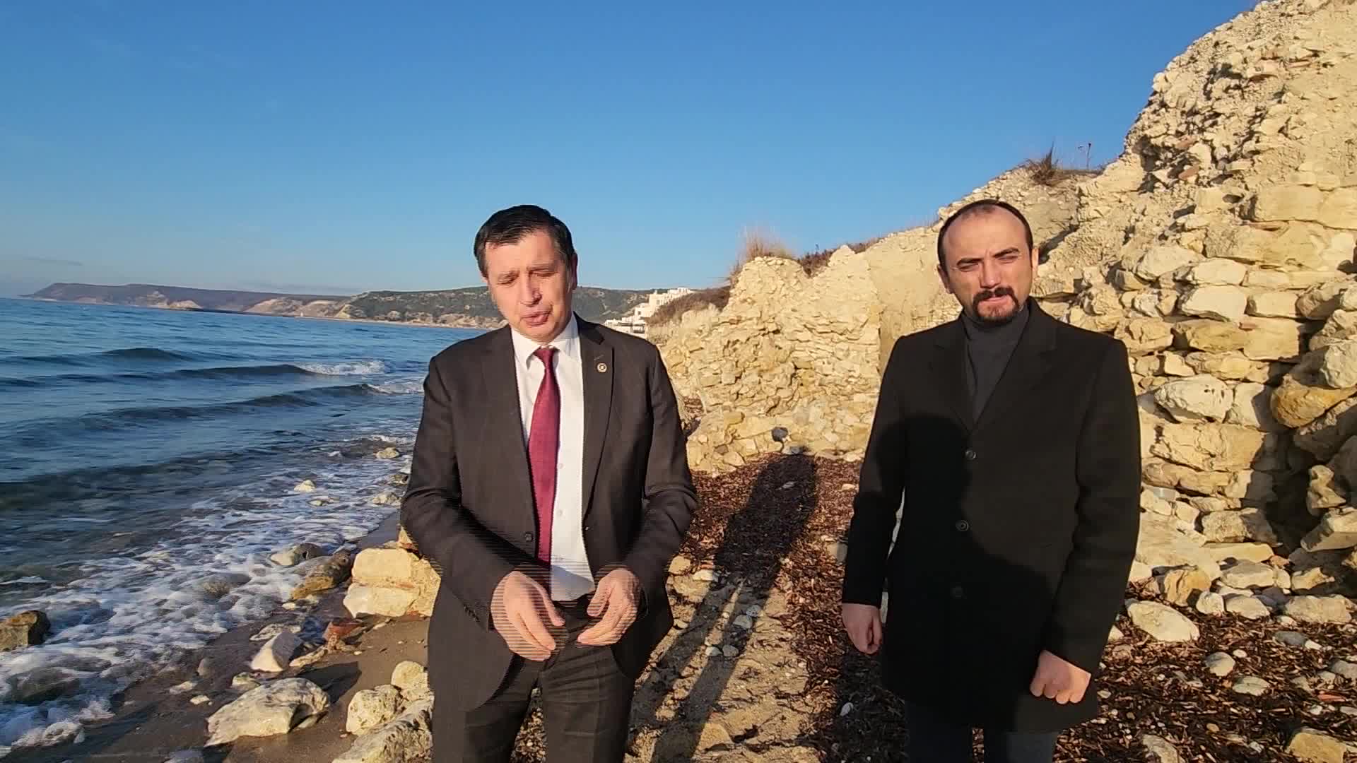 OKAN GAYTANCIOĞLU, EDİRNE YAYLA SAHİLİNE DALGAKIRAN YAPILMAMASINA TEPKİ GÖSTERDİ: "BURADA BİR TARİH VE KIYI YOK OLUYOR"