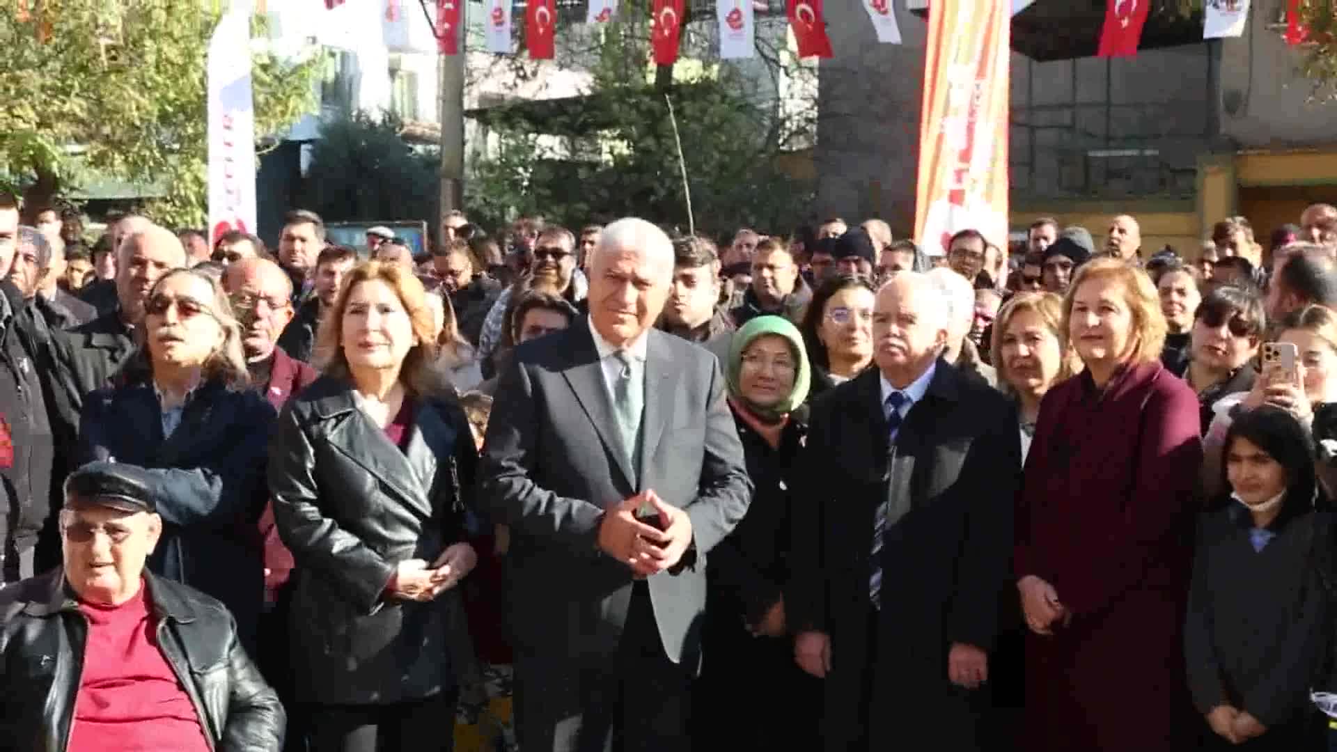 EFELER BELEDİYE BAŞKANI ATAY, İLÇEDEKİ 8’İNCİ KİTAP KAFE’Yİ HİZMETE AÇTI