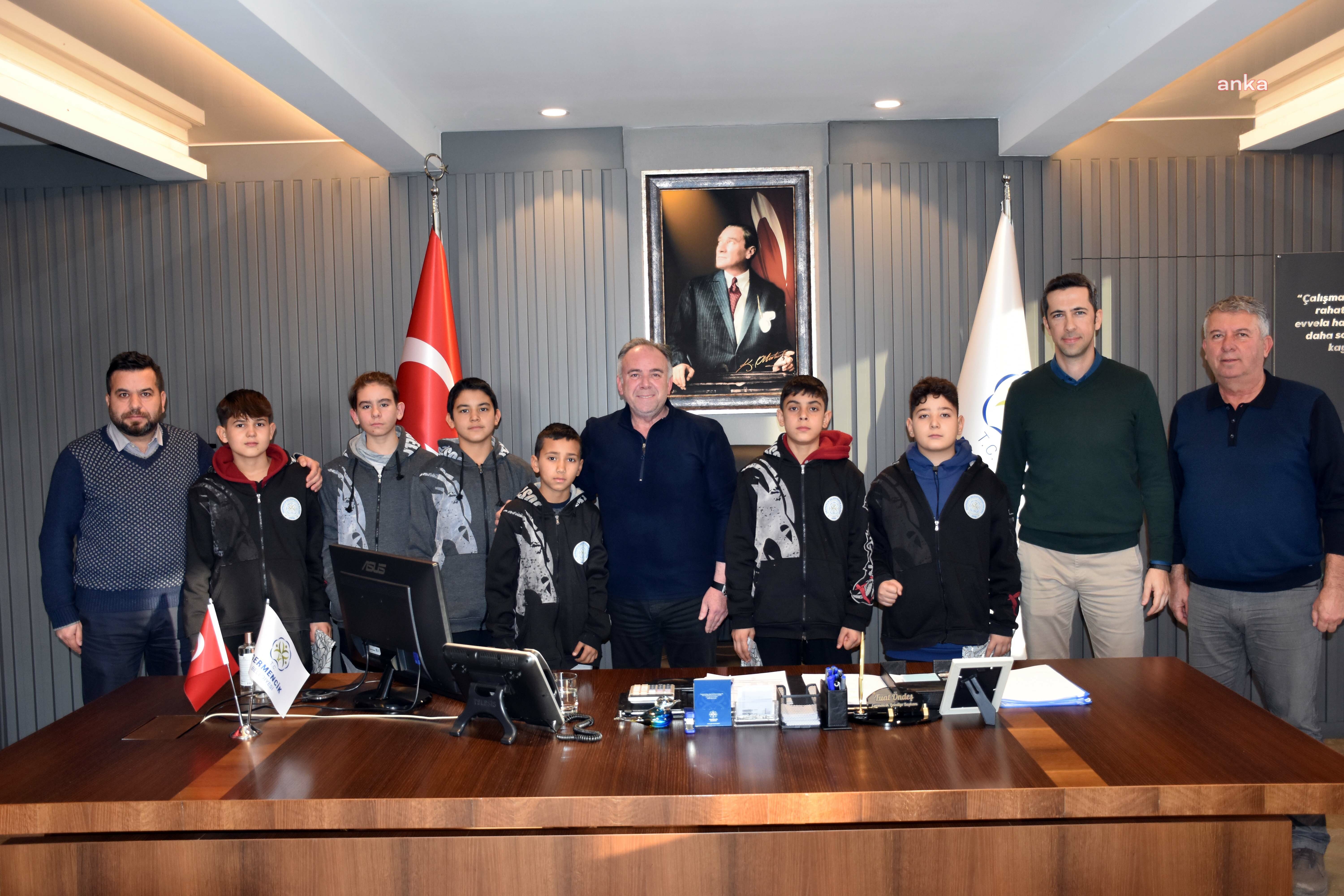 GERMENCİK BELEDİYE BAŞKANI ÖNDEŞ SPORCULARI MAKAMINDA AĞIRLADI