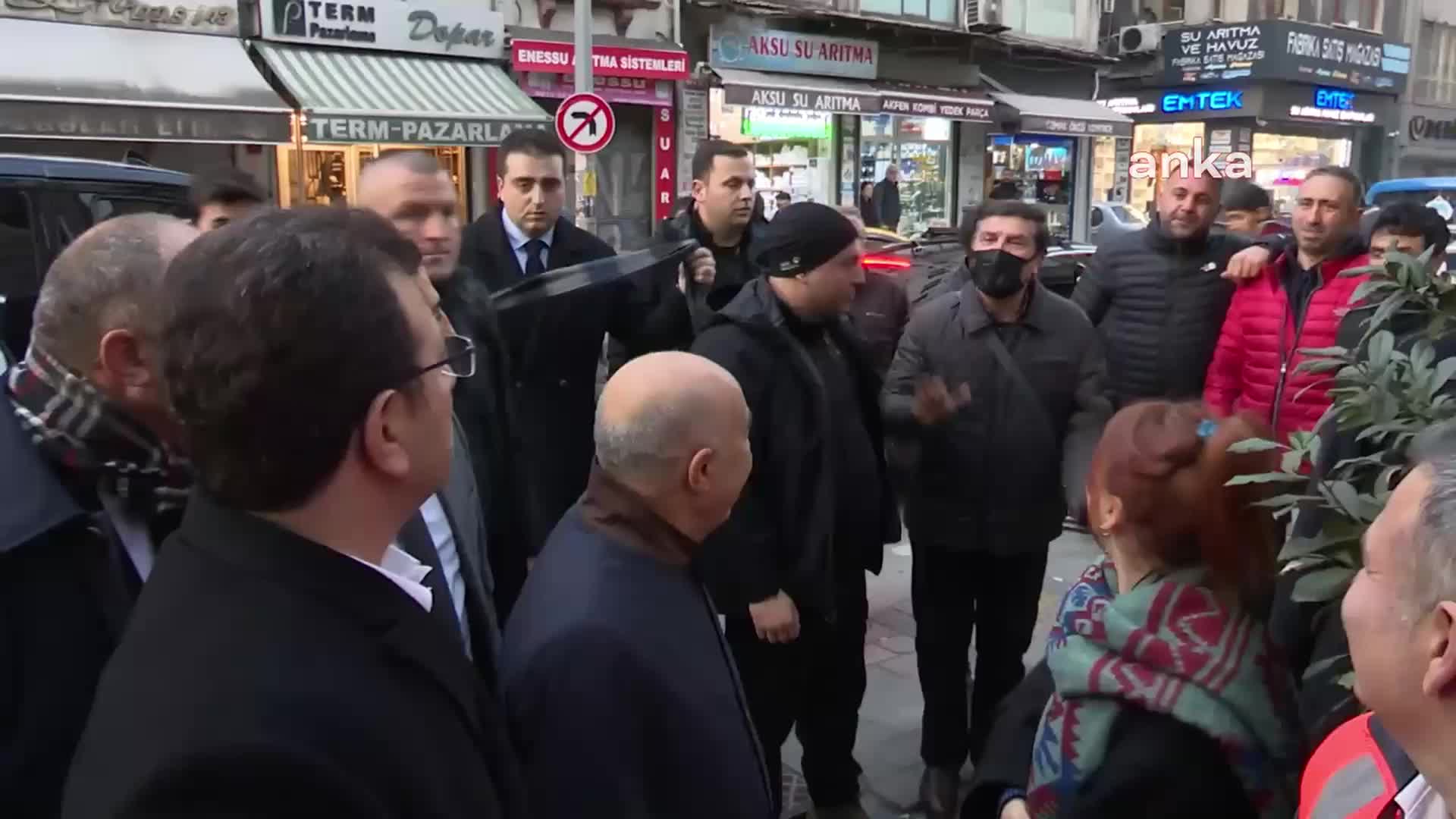 İMAMOĞLU, KARAKÖY’DE 50 YILLIK OTOPARKIN YIKIMINI İNCELEDİ: "İSTANBUL'UN TELAŞI VAR; BİR AN ÖNCE İYİLEŞMEK VE TOPARLANMAK İSTİYOR”