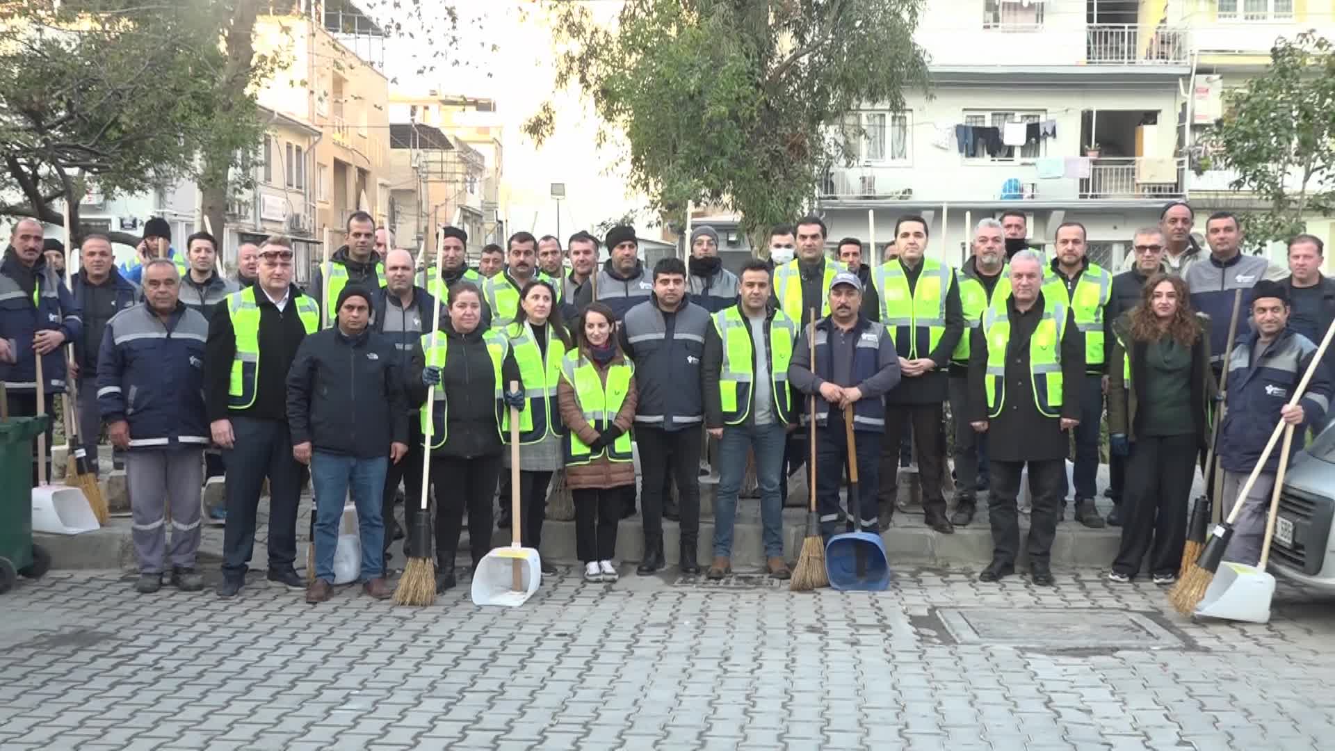 BORNOVA BELEDİYESİ TEMİZLİKTE FARKINDALIK YARATACAK
