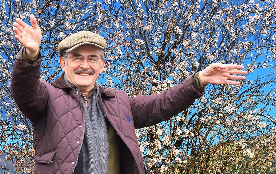 YILMAZ BÜYÜKERŞEN’DEN YENİ YIL MESAJI