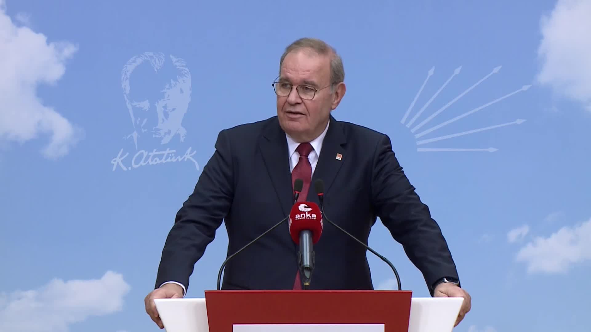 FAİK ÖZTRAK: CHP DAHA HÜKÜMETE GELMEDEN HAKSIZLIĞI GİDERMEYE BAŞLAMIŞTIR. HÜKÜMET, GENEL BAŞKANIMIZDAN SUFLE ALMADAN ARTIK ADIM ATAMAZ HALE GELMİŞTİR