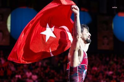 İZMİR BÜYÜKŞEHİR SPORCULARINDAN 2022’DE BÜYÜK BAŞARI