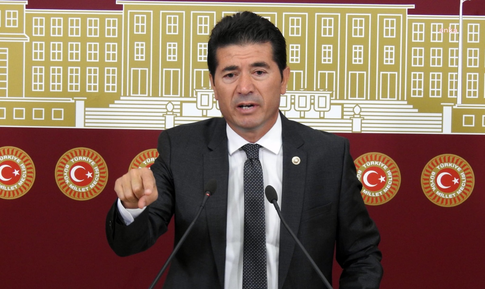 AHMET KAYA: “TÜRK ŞEKER A.Ş.’NİN SON DÖRT YILDA İŞLETME FAALİYET ZARARI 851,5 MİLYON LİRAYA TEKABÜL EDİYOR. BİR YILDAKİ İŞLETME ZARARINI İKİ KATINA ÇIKARMIŞLAR. ADETA TÜRK ŞEKER’İ İFLASA SÜRÜKLÜYORLAR”
