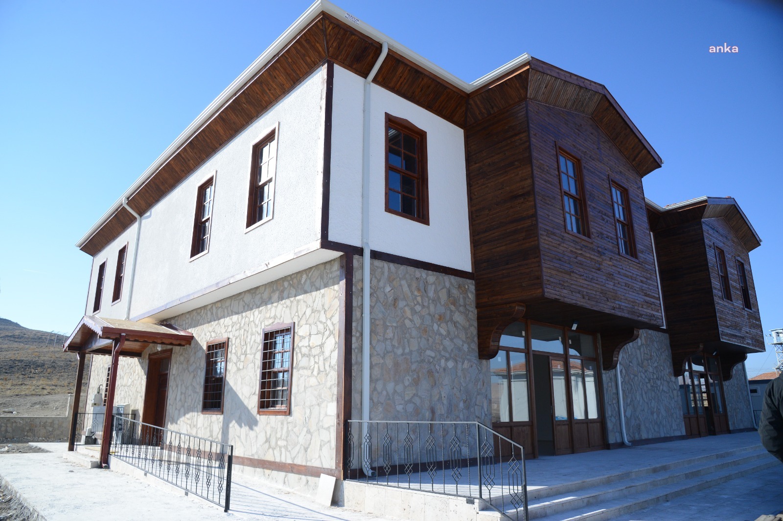 KIRŞEHİR BELEDİYESİ, BAĞBAŞI KÜLTÜR VE TAZİYE EVİ'NİN YAPIMINI TAMAMLADI