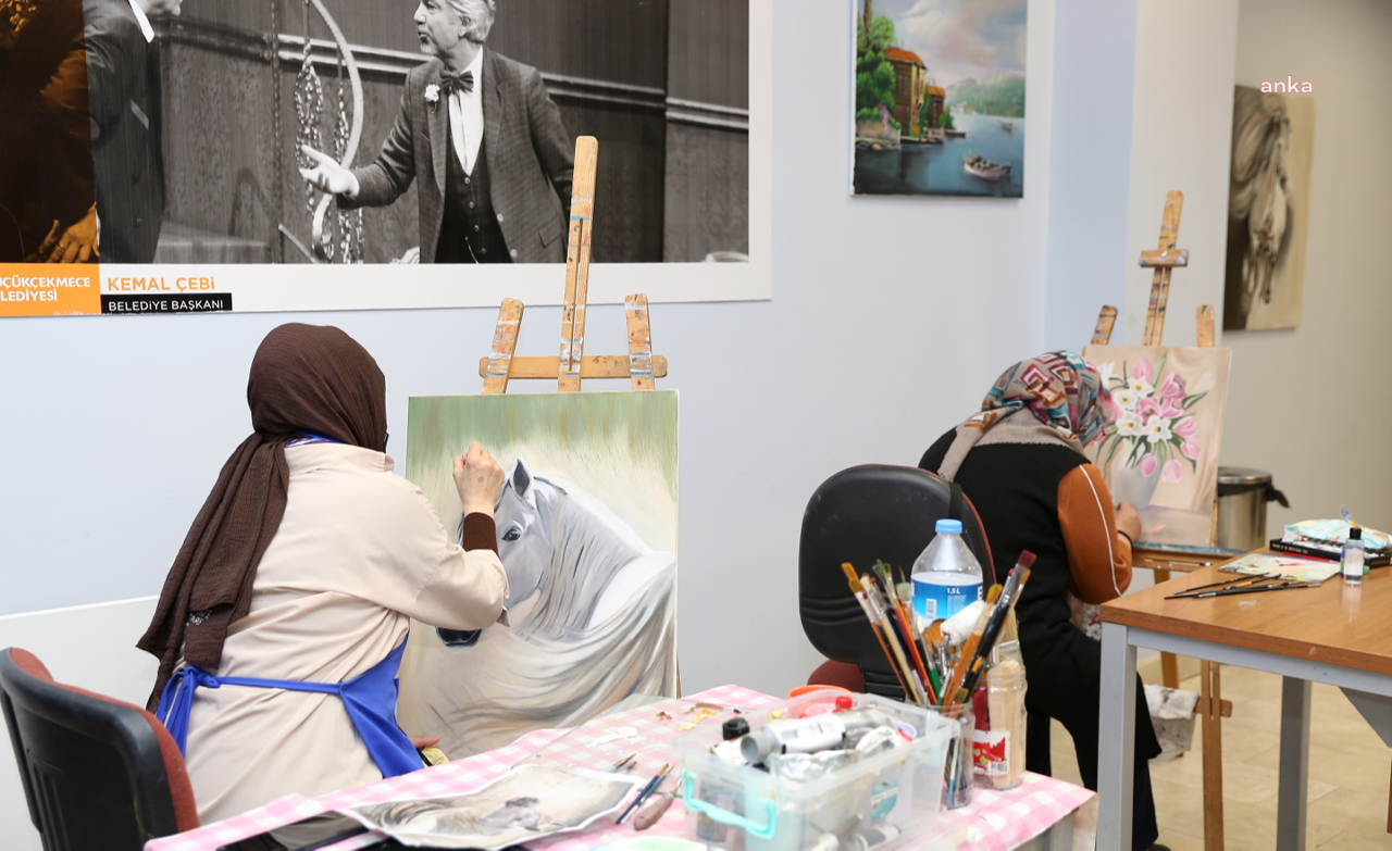KÜÇÜKÇEKMECE BELEDİYESİ EĞİTİM AKADEMİSİ KURSLARINDAN 3134 KİŞİ FAYDALANDI