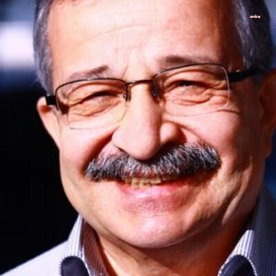 ESKİ TBMM BAŞKANVEKİLİ ULUÇ GÜRKAN: "SANDIKSAL MONARŞİYİ YENİDEN PARLAMENTER DÜZENE ÇEVİRMEK ÜZERE BİR EŞİK ATLAMAK ZORUNDAYIZ"
