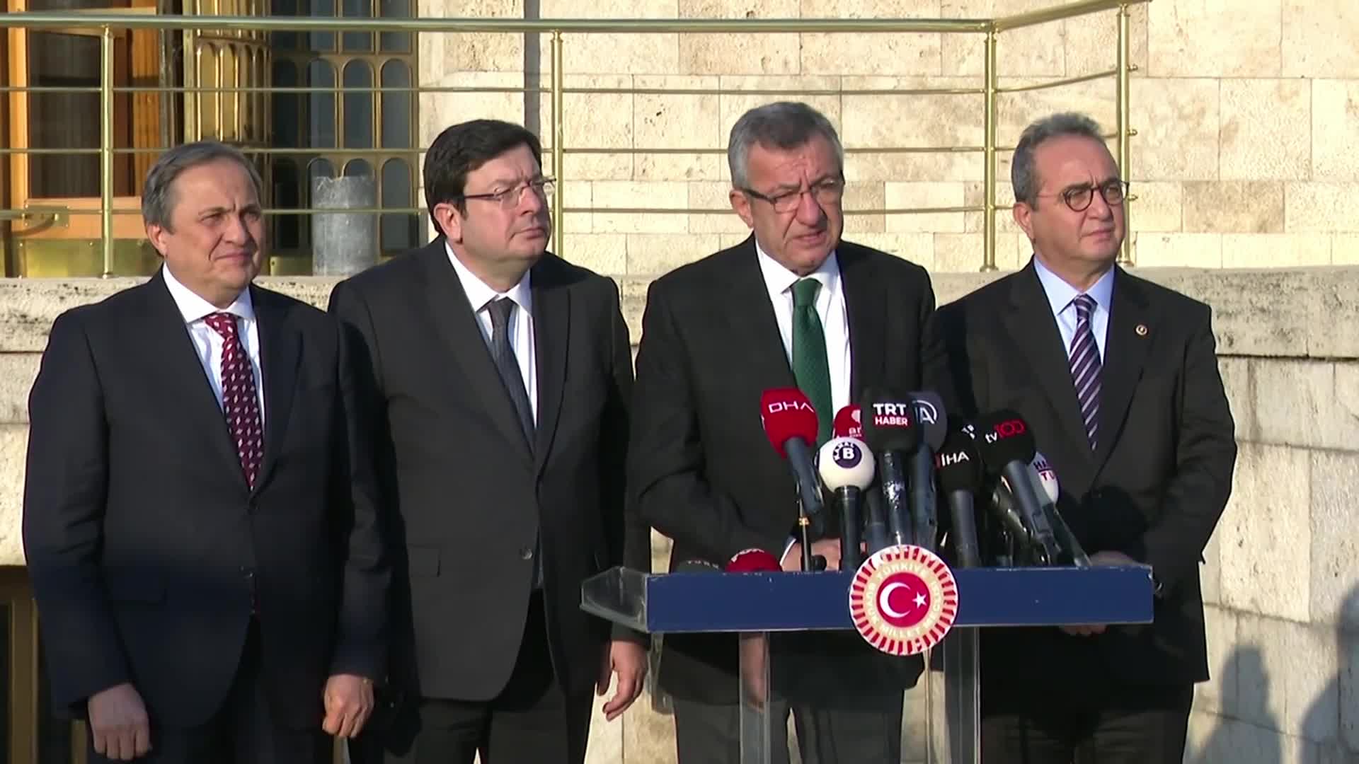CHP HEYETİ, BAKAN BOZDAĞ İLE GÖRÜŞTÜ… ENGİN ALTAY: “MAHKEMELERE MÜDAHALEYE MÜDAHALE ETMENİZİ İSTİYORUZ.’ TAM OLARAK BUGÜN YAŞADIĞIMIZ BU”