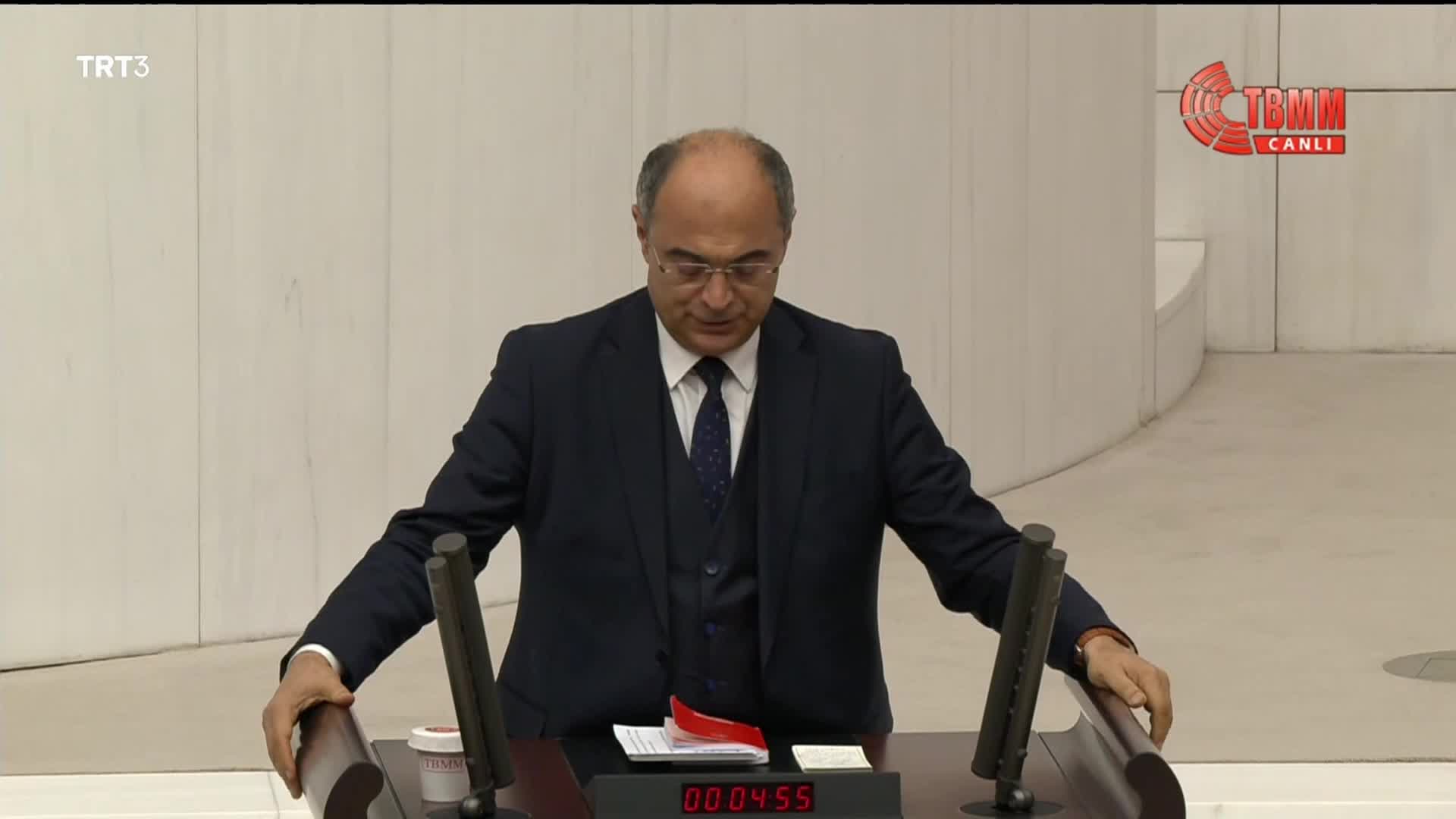 EN DÜŞÜK EMEKLİ MAAŞININ ASGARİ ÜCRET SEVİYESİNE ÇEKİLMESİNİ ÖNGÖREN KANUN TEKLİFİNİN GÜNDEME ALINMASI ÖNERİSİ, AKP VE MHP MİLLETVEKİLLERİNİN OYLARI İLE REDDEDİLDİ