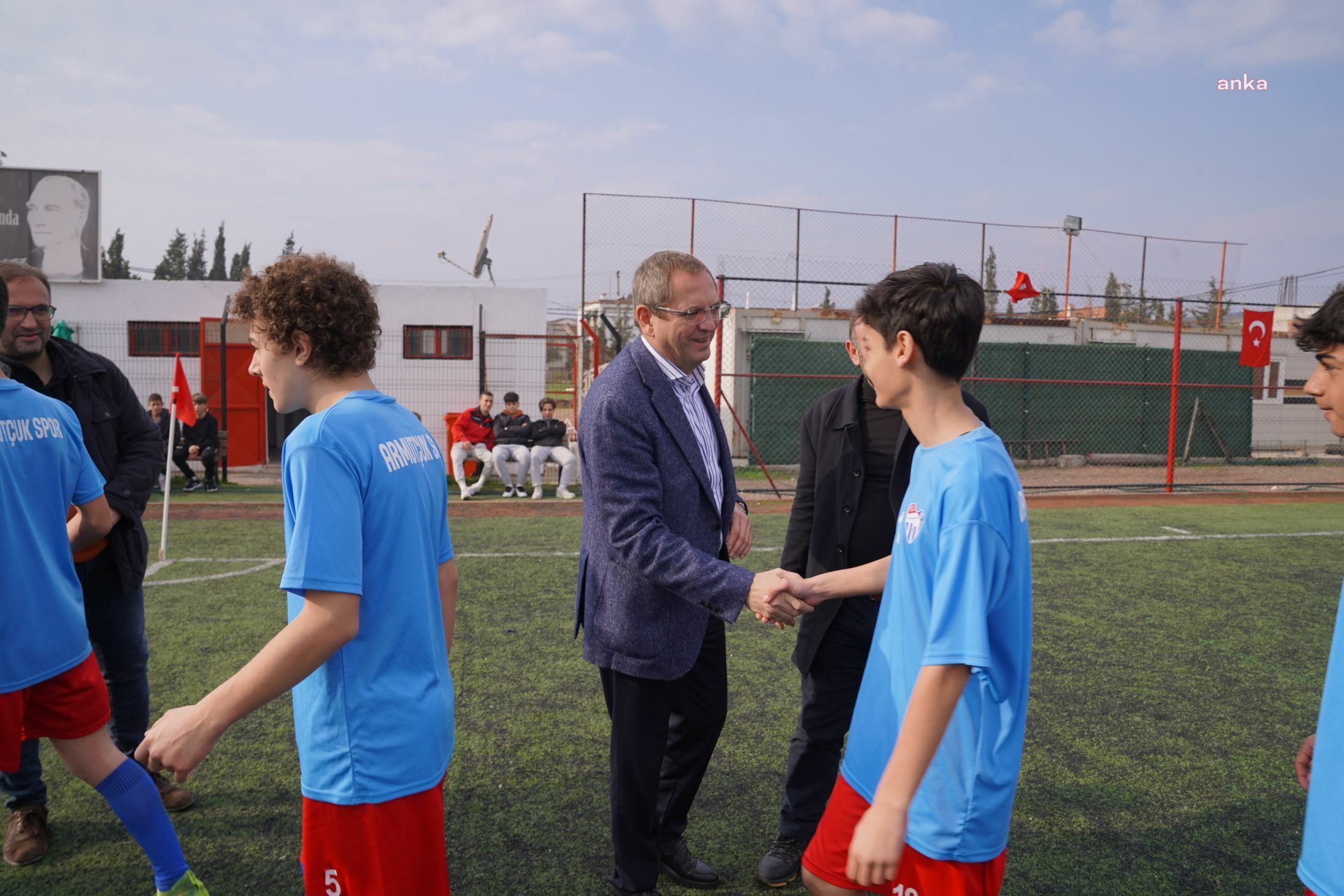 AYVALIK BELEDİYESİ, KENTE YENİ BİR SPOR TESİSİ KAZANDIRIYOR