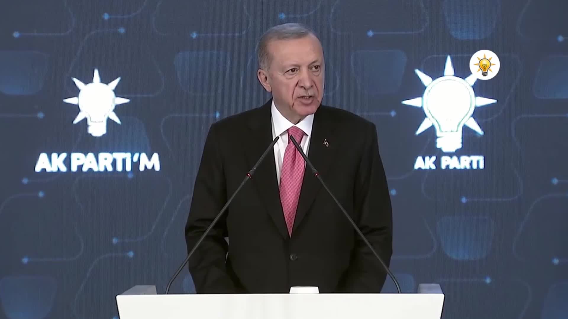 ERDOĞAN: BİZİM İCRAATLARIMIZIN YETİŞTİĞİ YERE, VİZONTELE MUHALEFETİN HAYALLERİ BİLE YETİŞEMEZ