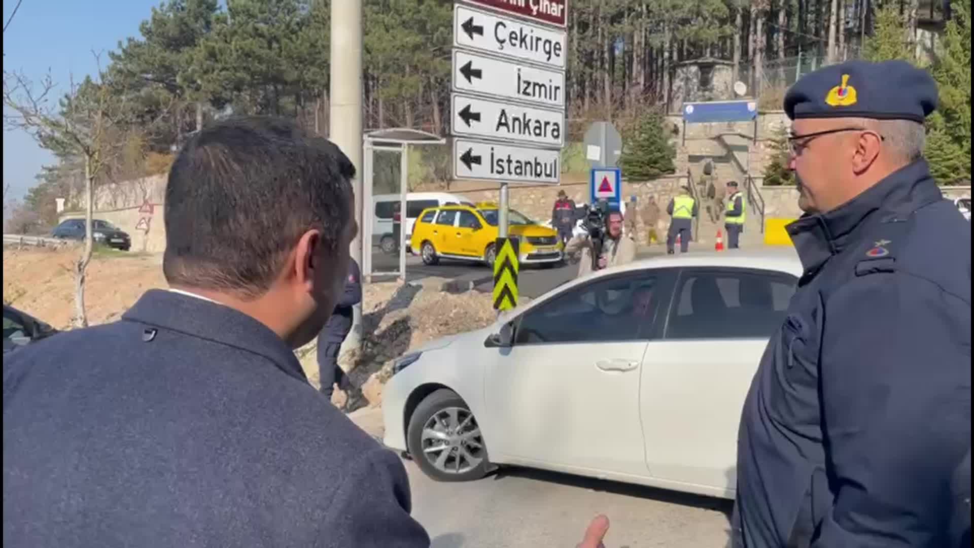 İYİ PARTİ’NİN 'ULUDAĞ ALAN BAŞKANLIĞI' PROTESTOSUNA VALİLİK ENGELİ
