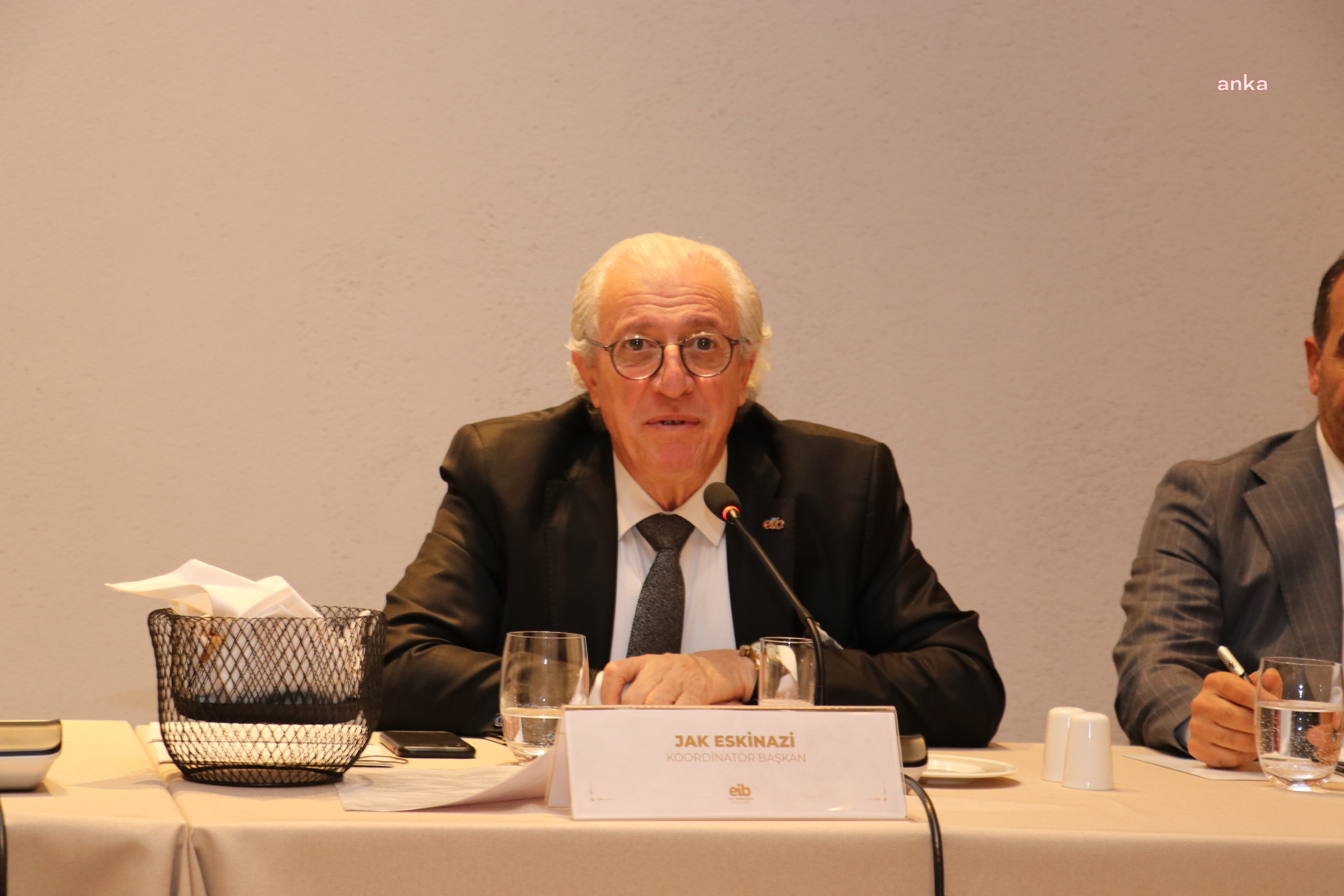 EİB KOORDİNATÖR BAŞKANI ESKİNAZİ: "2023 YILI İHRACATÇILARIMIZ VE ÜLKEMİZ AÇISINDAN ‘KAYIP YIL’ OLACAK"