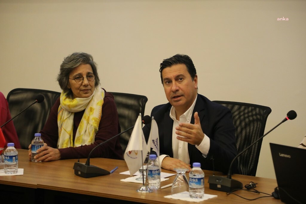 BODRUM BELEDİYESİ'NİN 'KADIN BULUŞMASI', 'KADINLARIN SEÇİM GÜNDEMİ' BAŞLIĞIYLA DÜZENLENDİ