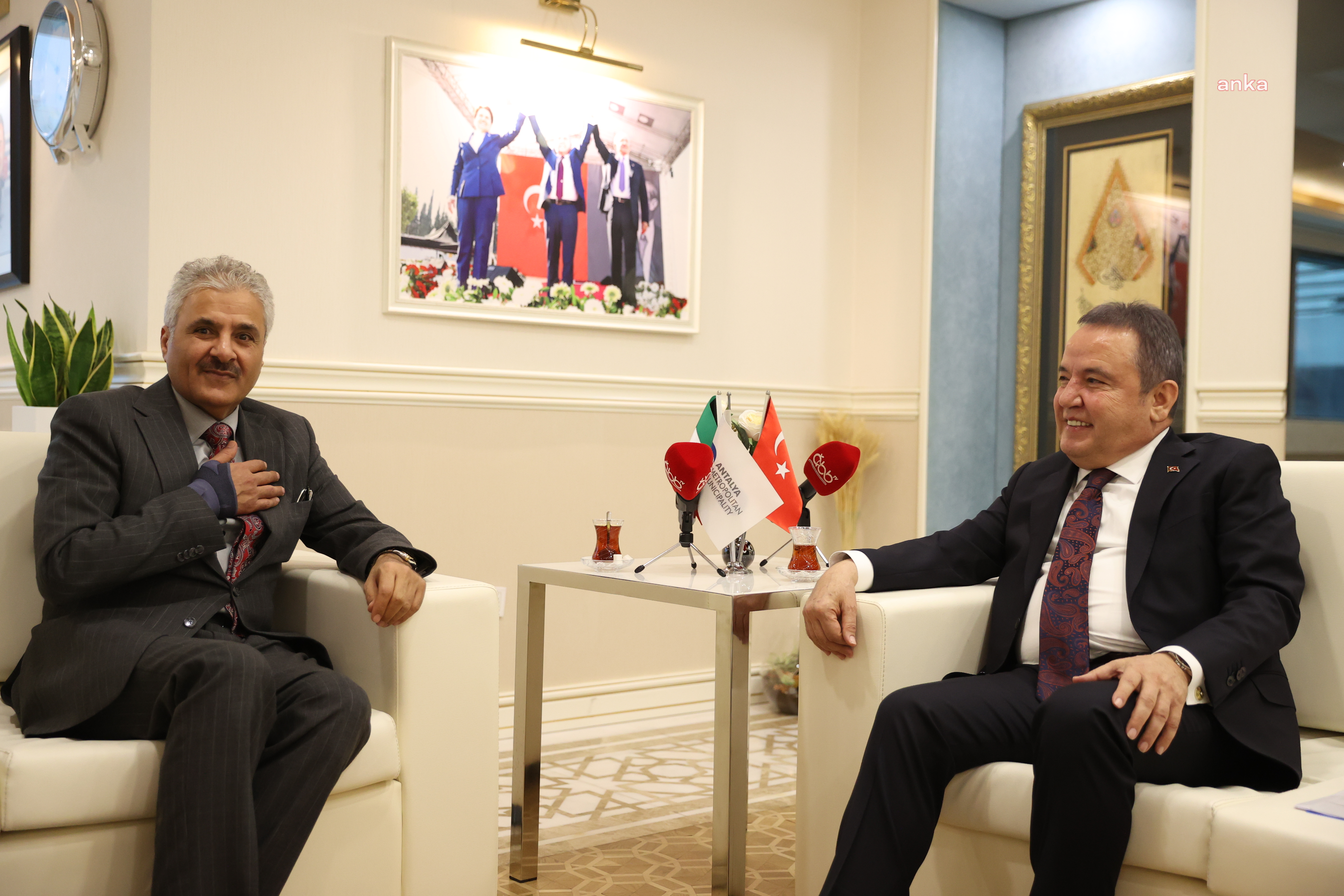MUHİTTİN BÖCEK, KUVEYT BÜYÜKELÇİSİ ALENZİ’Yİ MİSAFİR ETTİ