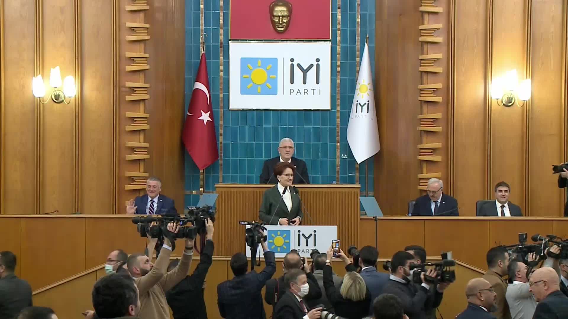 AKŞENER: HALININ ALTINA SÜPÜRDÜKLERİ PİSLİKLERİN HAZİRANA KADAR ORTAYA ÇIKMASINDAN KORKUYORLAR