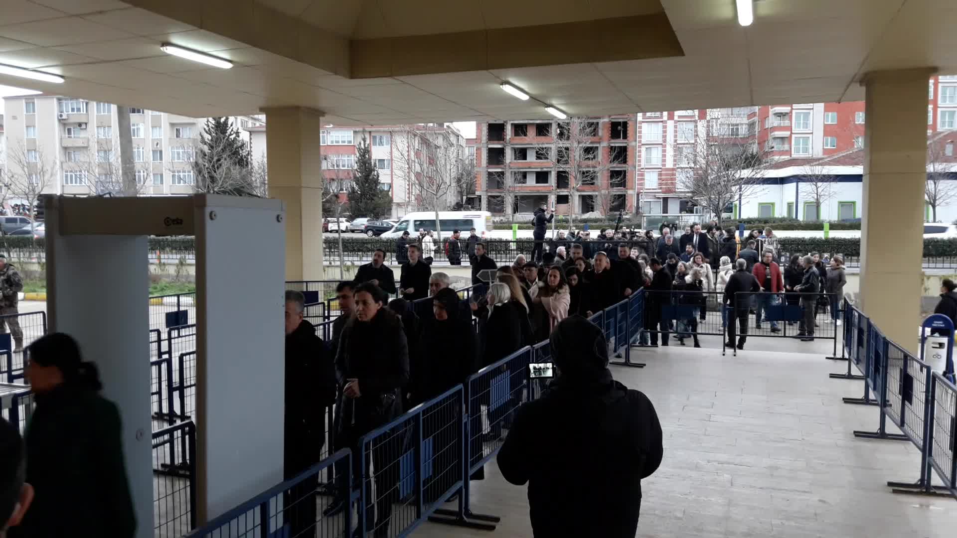 ÇORLU TREN FACİASI DAVASINDA SAVUNMA YAPAN ESKİ TCDD 1. BÖLGE MÜDÜRÜ: "PERSONEL EKSİKLİĞİ VARDI. GEREKLİ YERLERE YAZI YAZILDI"