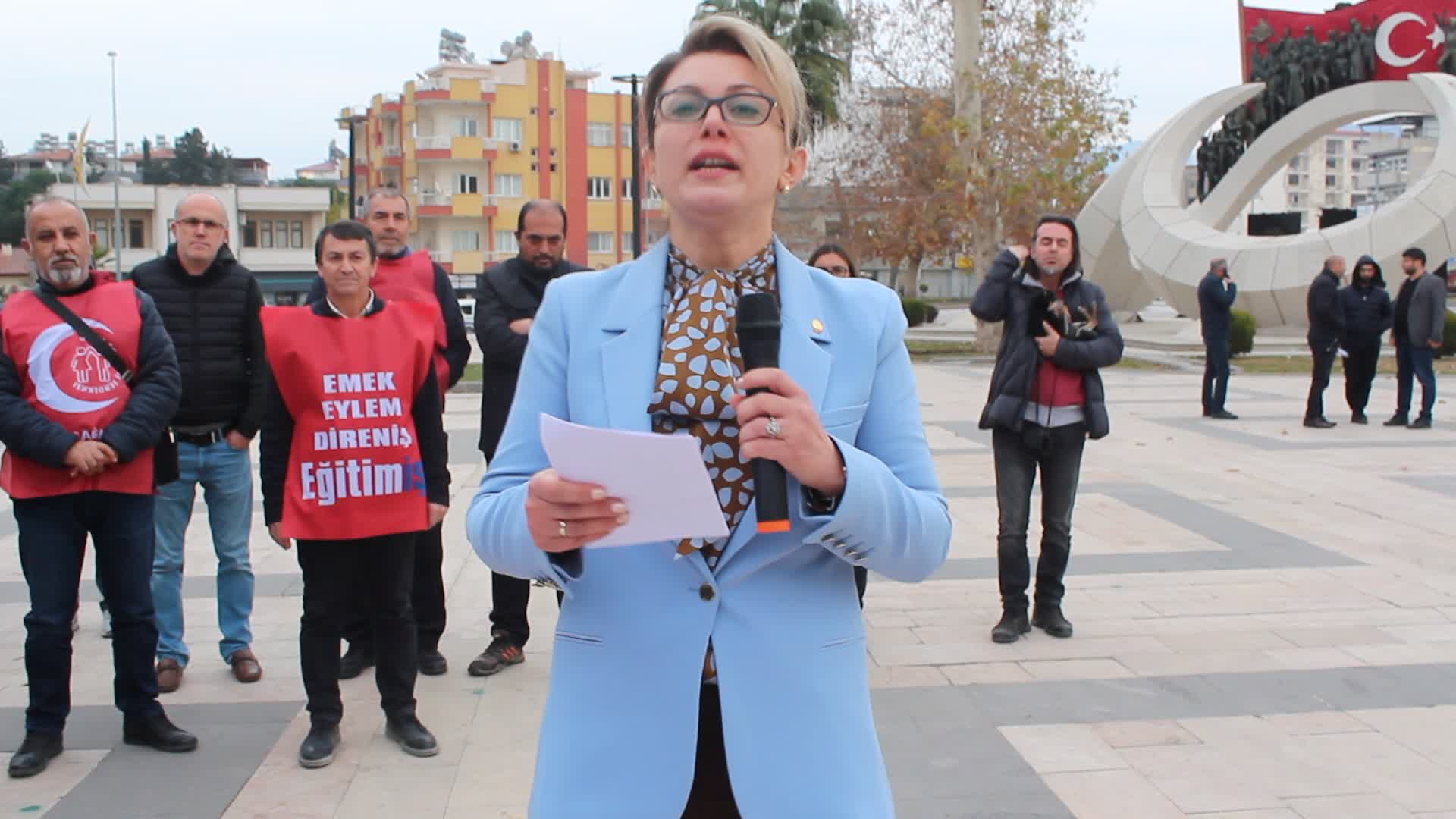 OSMANİYE TABİP ODASI BAŞKANI GEDİK: "2 BİN 600 HEKİM BİZDEN YURTDIŞINA GİTMEK İÇİN İYİ HAL BELGESİ ALDI"