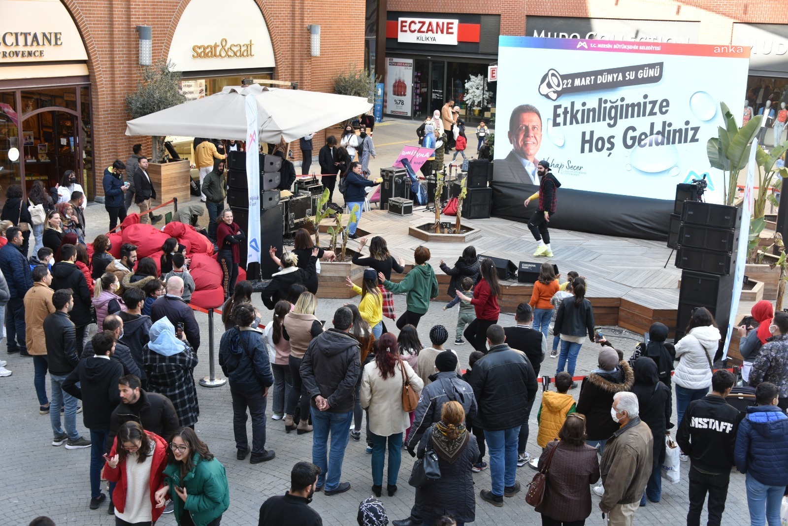 CUMHURBAŞKANI ERDOĞAN, UKRAYNA DEVLET BAŞKANI ZELENSKİ İLE GÖRÜŞTÜ