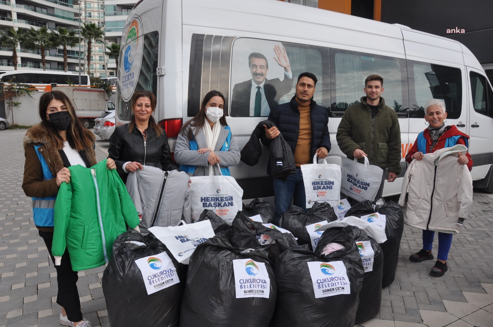 ÇUKUROVA BELEDİYESİ'NDEN KIŞ SOĞUĞUNDA ÇOCUKLARI ISITACAK DESTEK