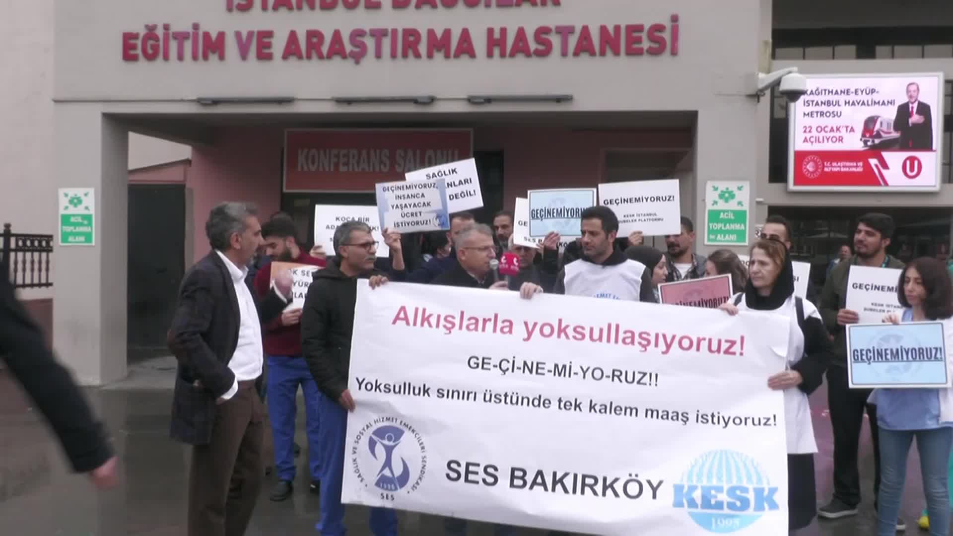 SAĞLIK EMEKÇİLERİNDEN BAĞCILAR HASTANESİ ÖNÜNDE EYLEM: “KAYIPLARIN AZALTILMASI İÇİN KAMU EMEKÇİLERİNİN MAAŞLARINA EN AZ ASGARİ ÜCRET ARTIŞ ORANI KADAR ZAM YAPILMALI"