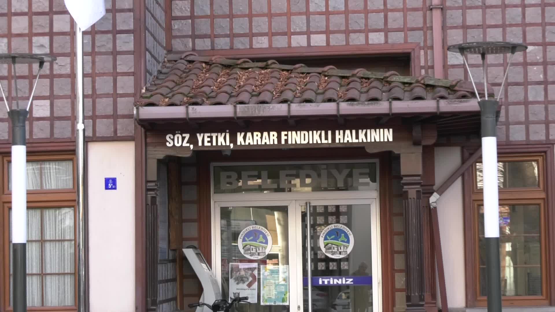 FINDIKLI BELEDİYESİ BAŞKANI ÇERVATOĞLU'NDAN BELEDİYEYE TAHSİSİNİ İSTEDİĞİ BİNANIN VERİLMEMESİNE TEPKİ: "KENT MEYDANI OLUŞTURALIM İSTEDİK, OLMADI"