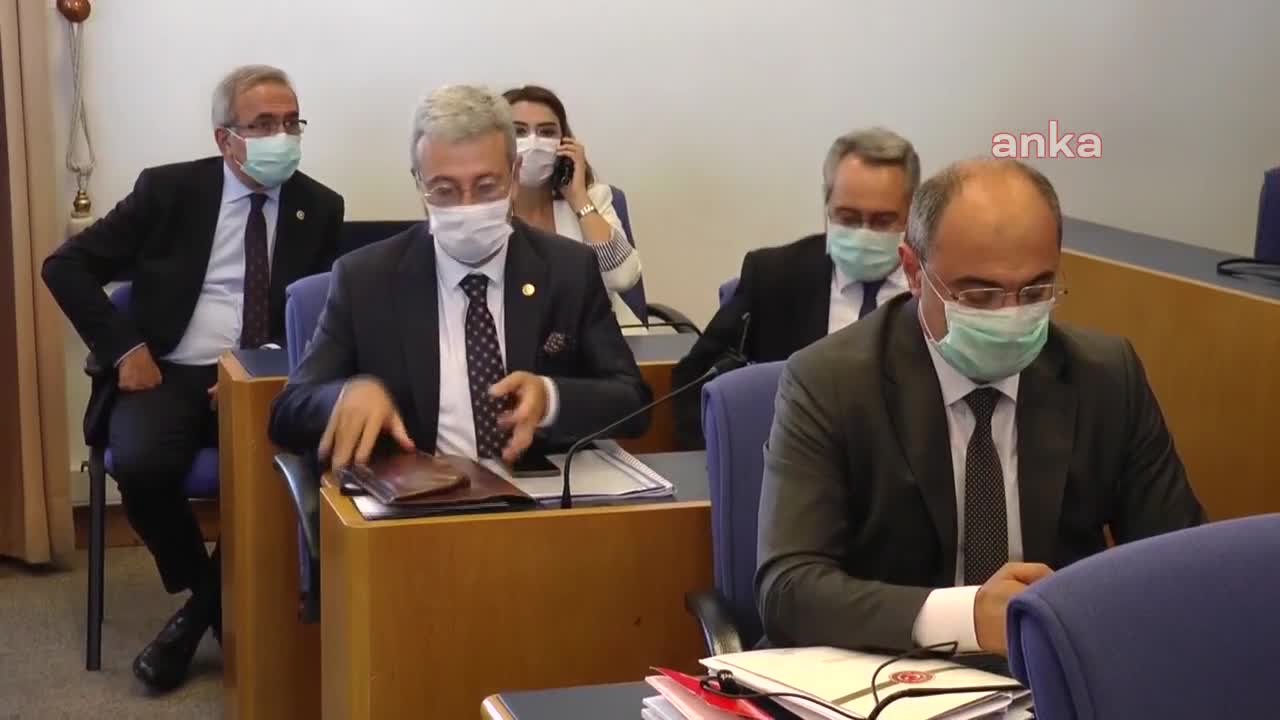 SOSYAL MEDYA GÖRÜŞMELERİNDEN: UNUTTURULMAK İSTENEN YOLSUZLUK VE USULSÜZLÜKLERDİR